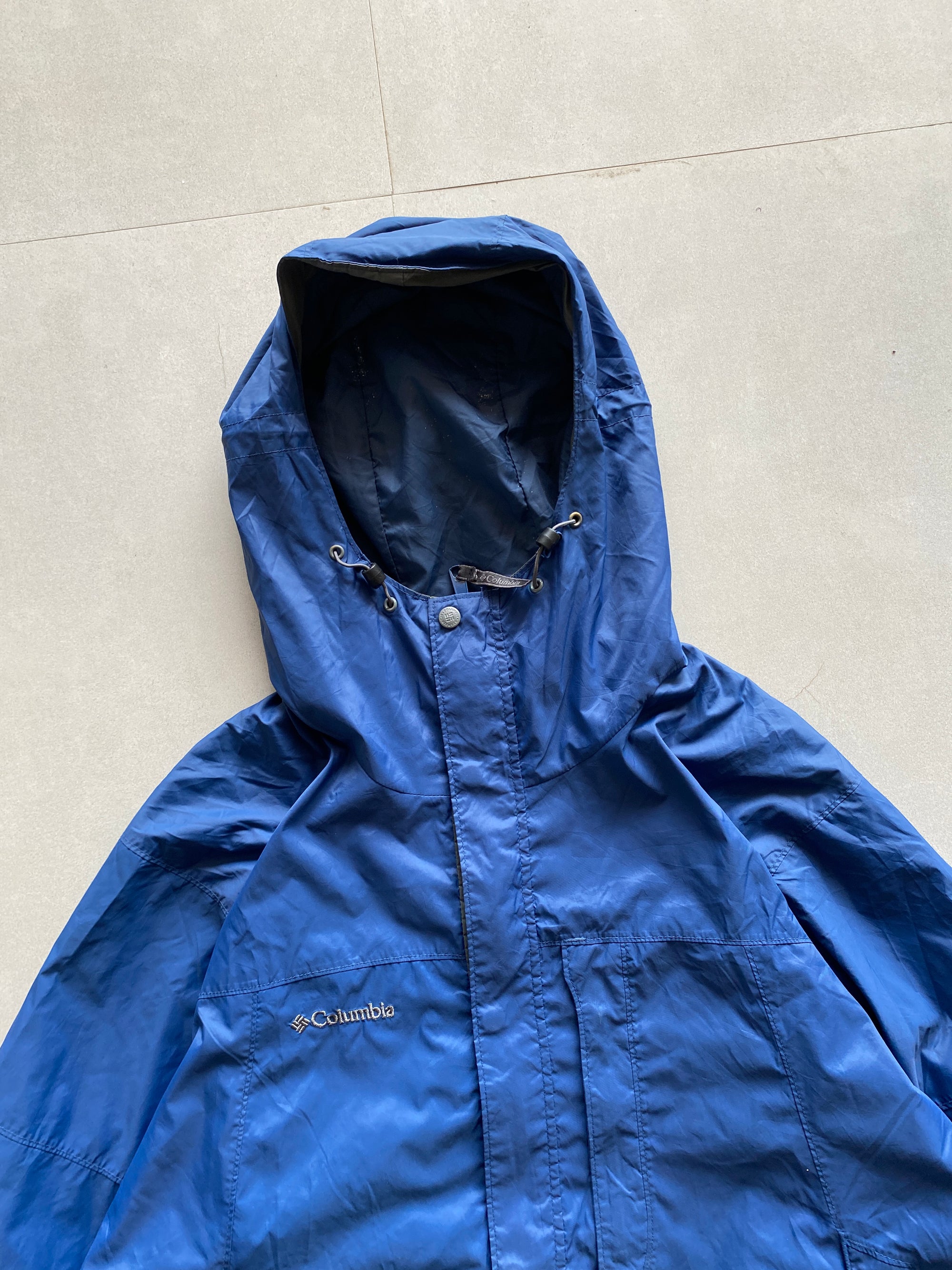 COLUMBIA HOODED TREKKING JACKET - XL