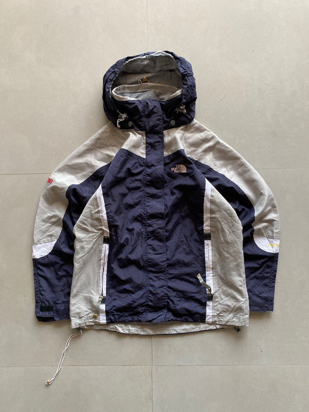 THE NORTH FACE HYVENT SKI JACKET - M