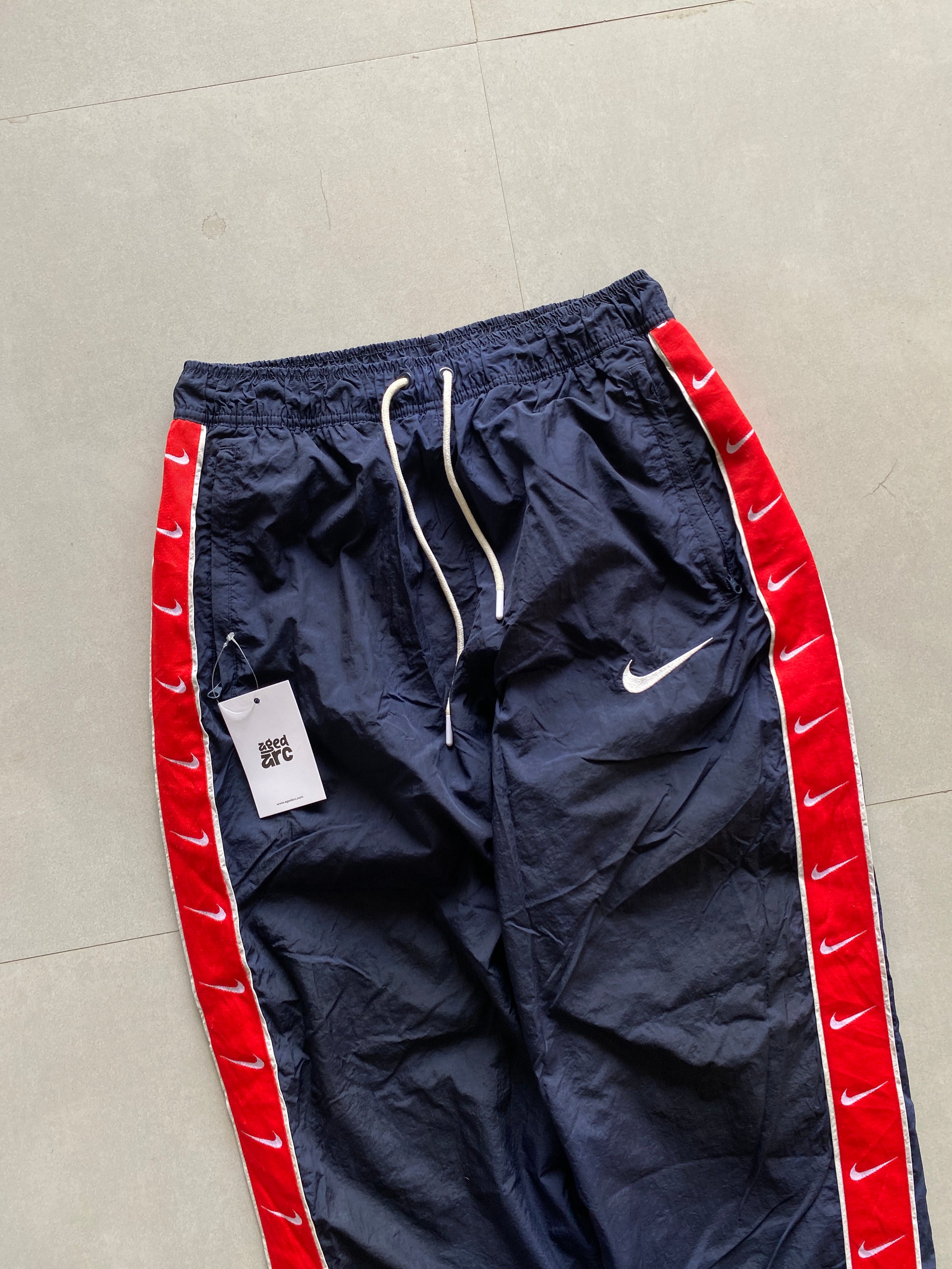 NIKE MULTI SWOOSH JOGGER PANT - M