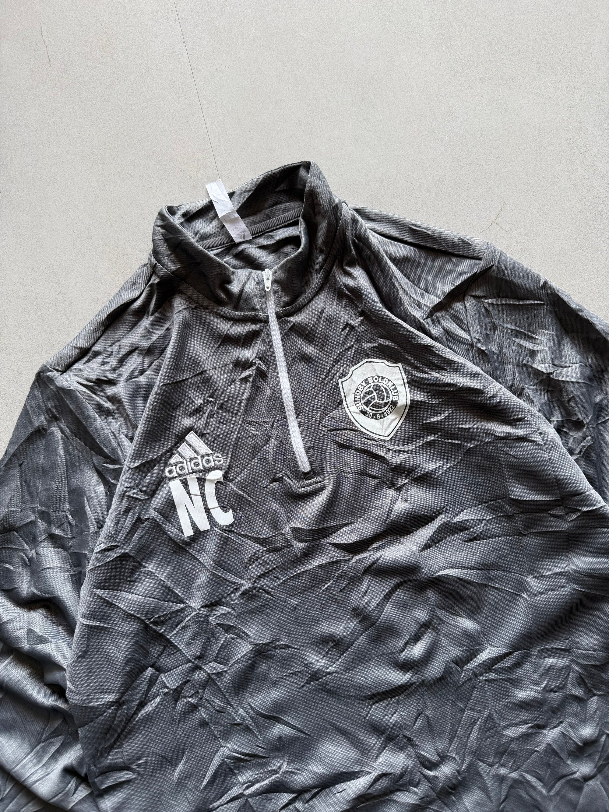 ADIDAS QUARTER ZIP JACKET - M