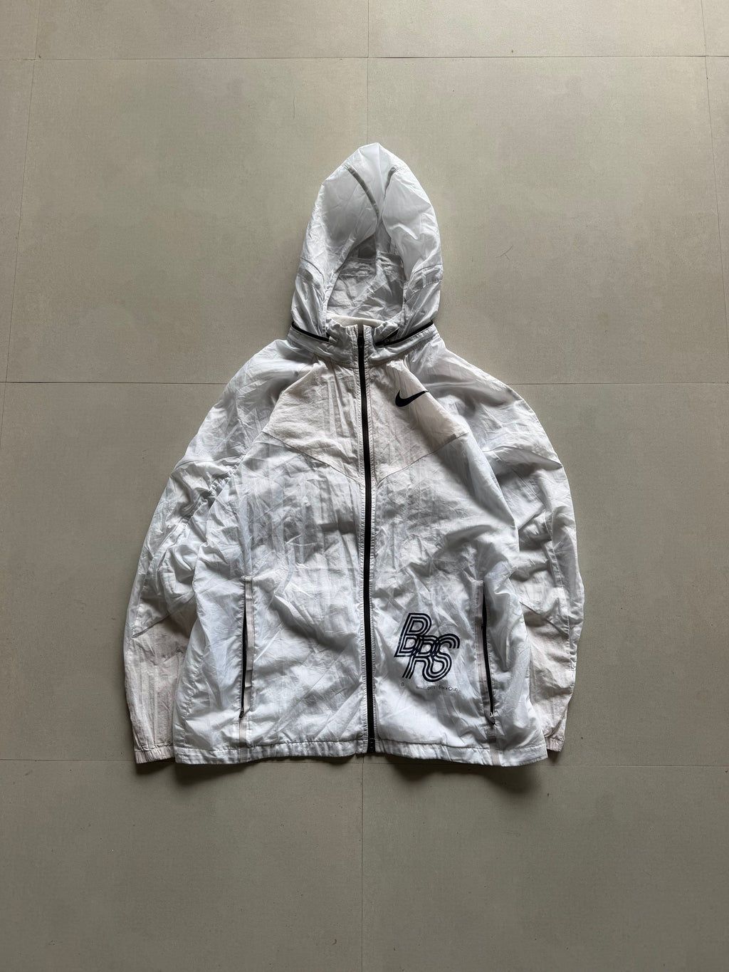 VINTAGE NIKE HOODED RUNNING JACKET -