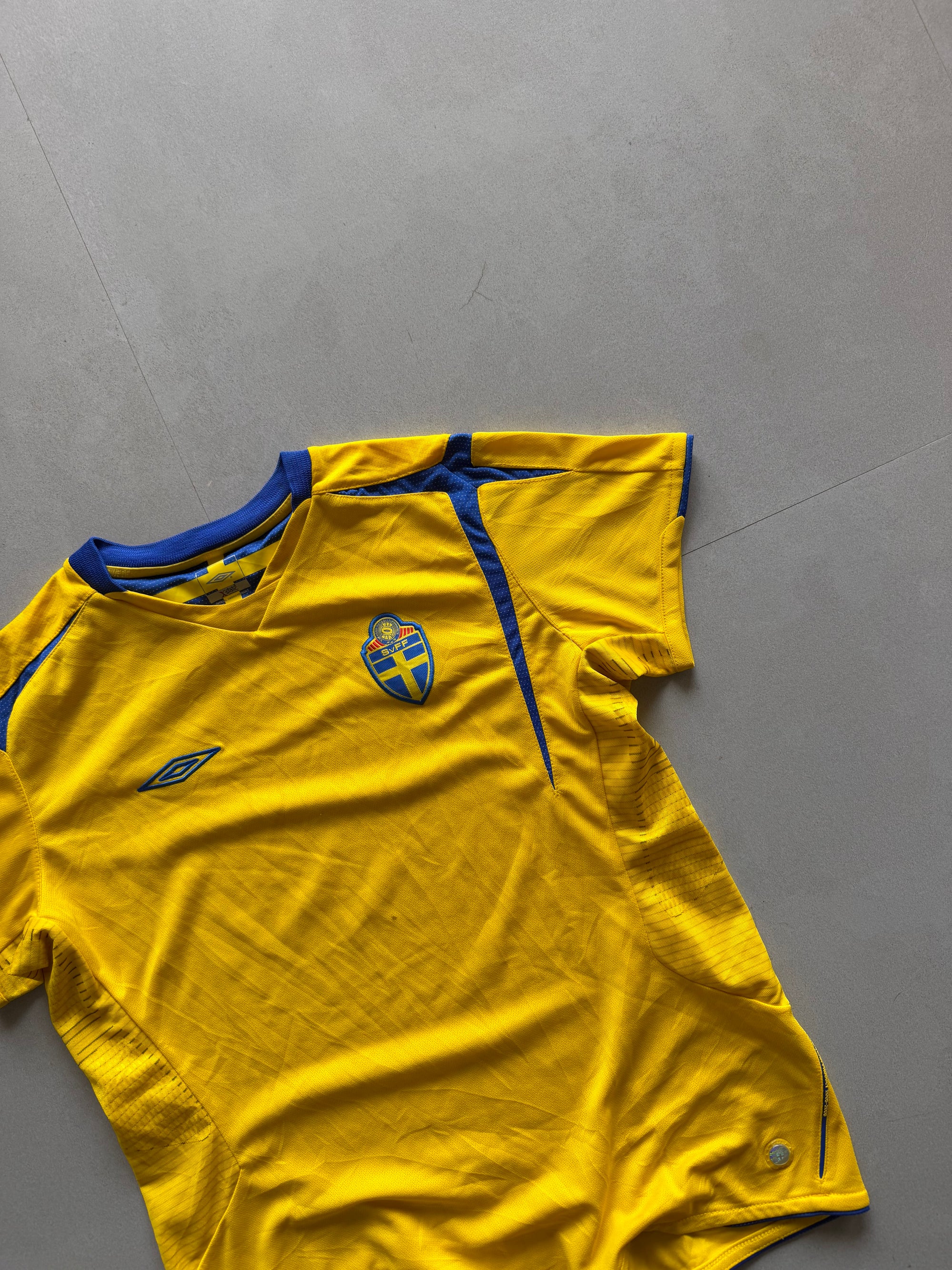 2005 UMBRO SWEDEN JERSEY - XS