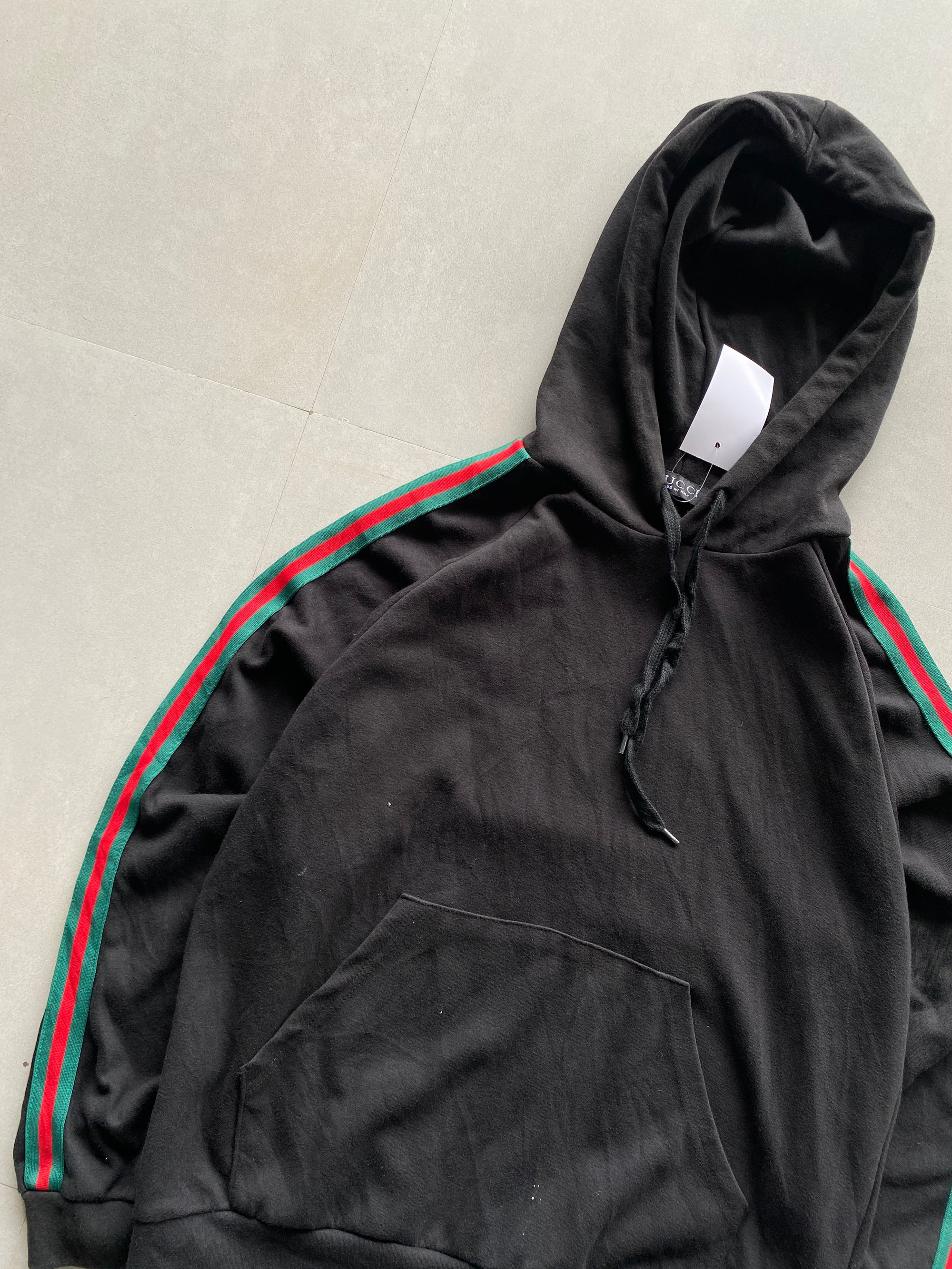 GUCCI HOODIE - M