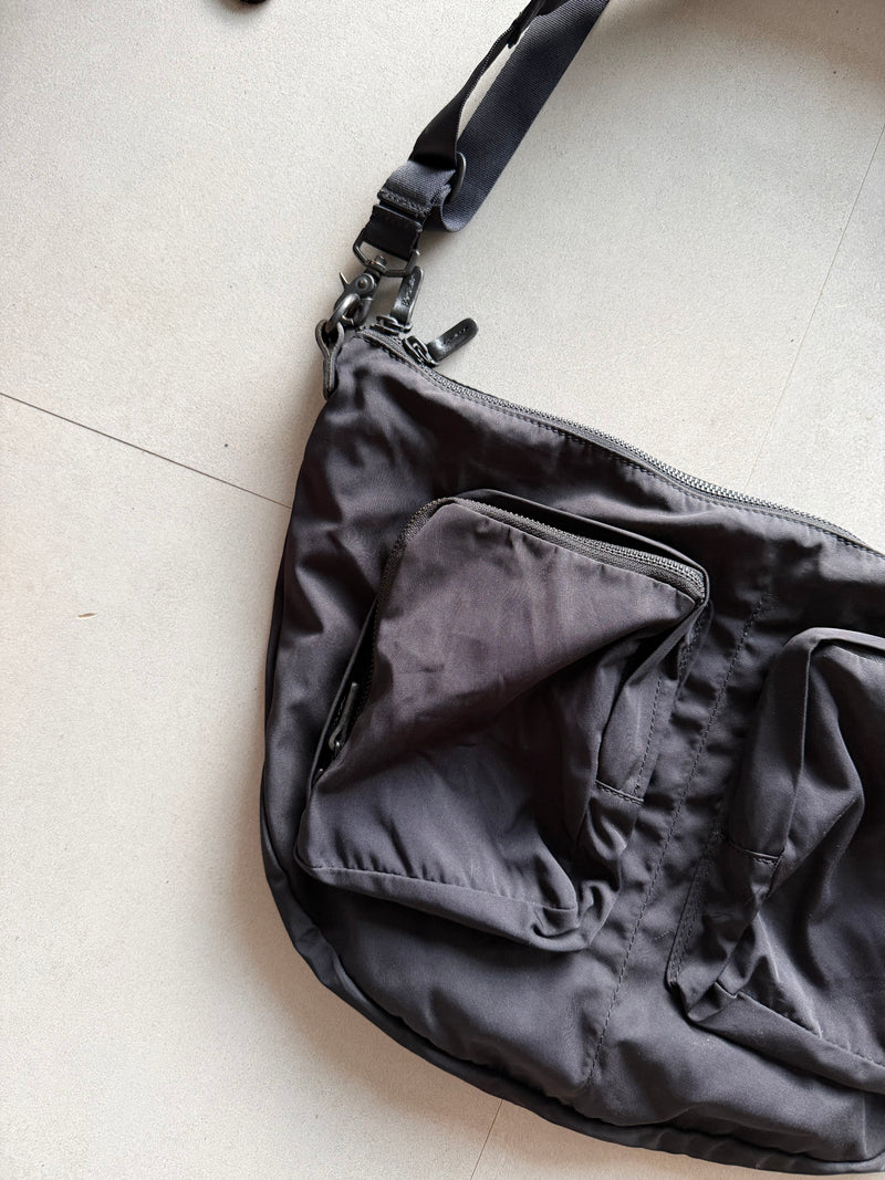 MESSENGER BAG