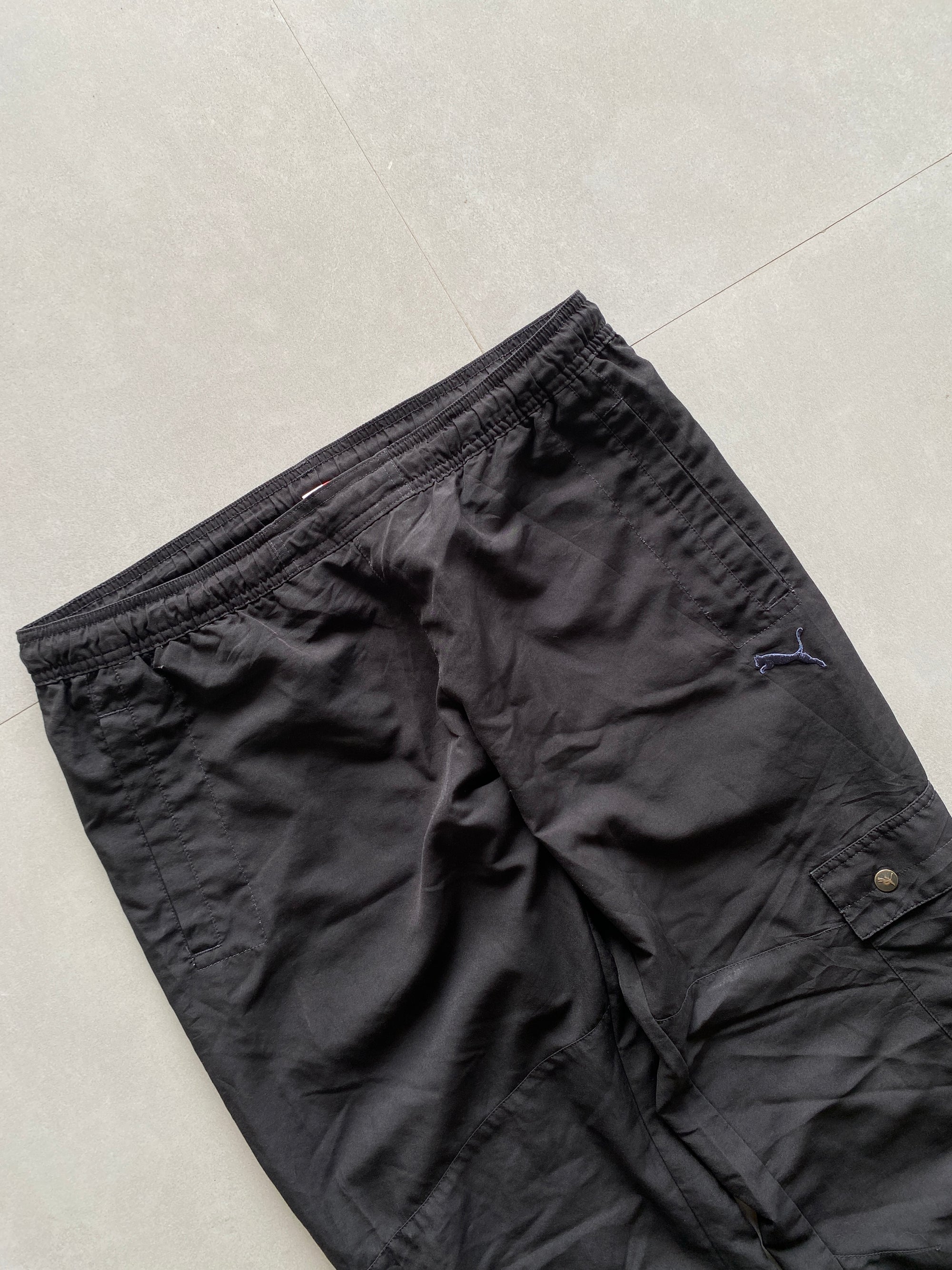 PUMA BAGGY CARGO TRACK PANT - M