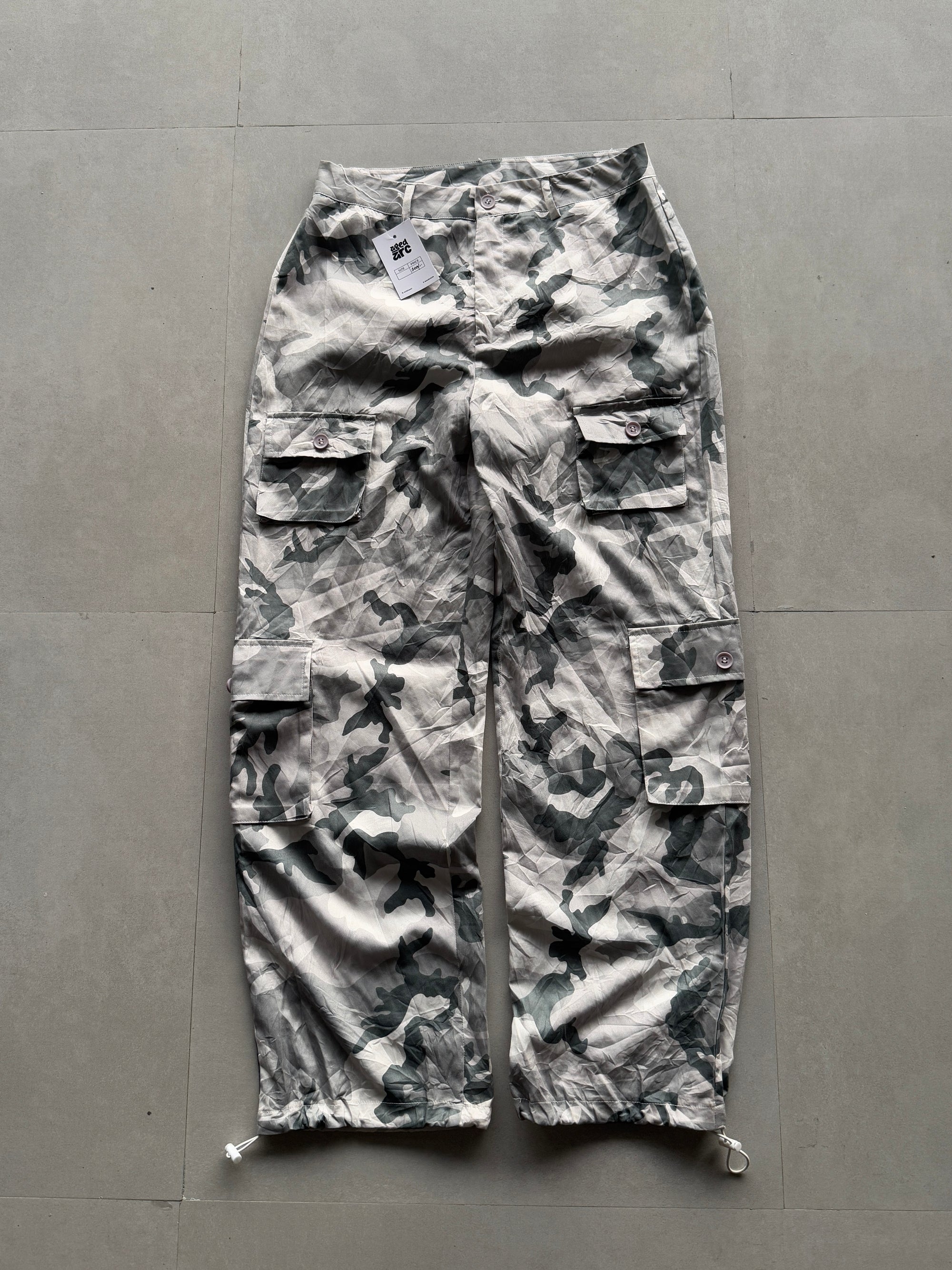 GREEN CAMOU CARGO PANT - L