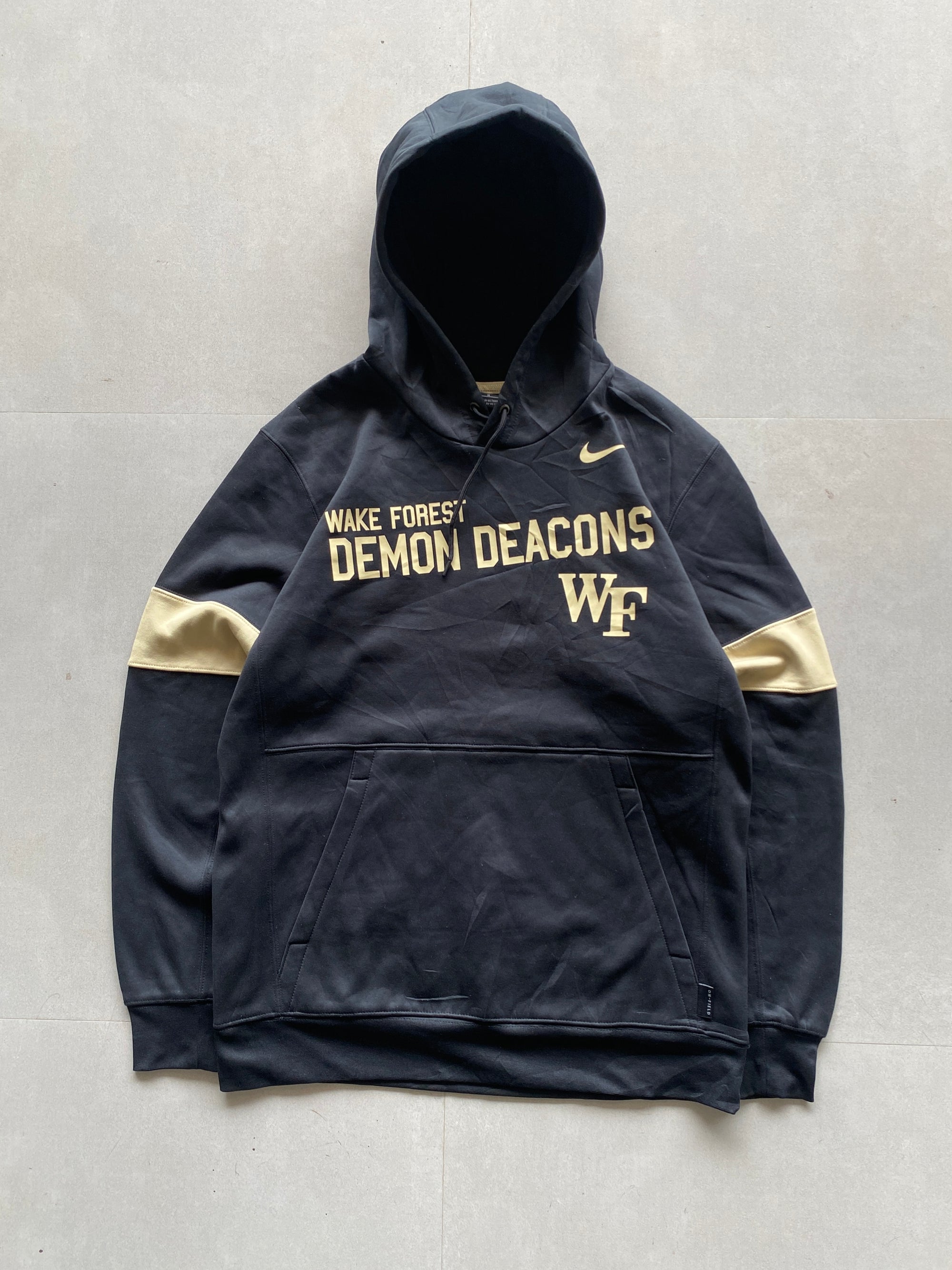 VINTAGE NIKE HOODIE - M