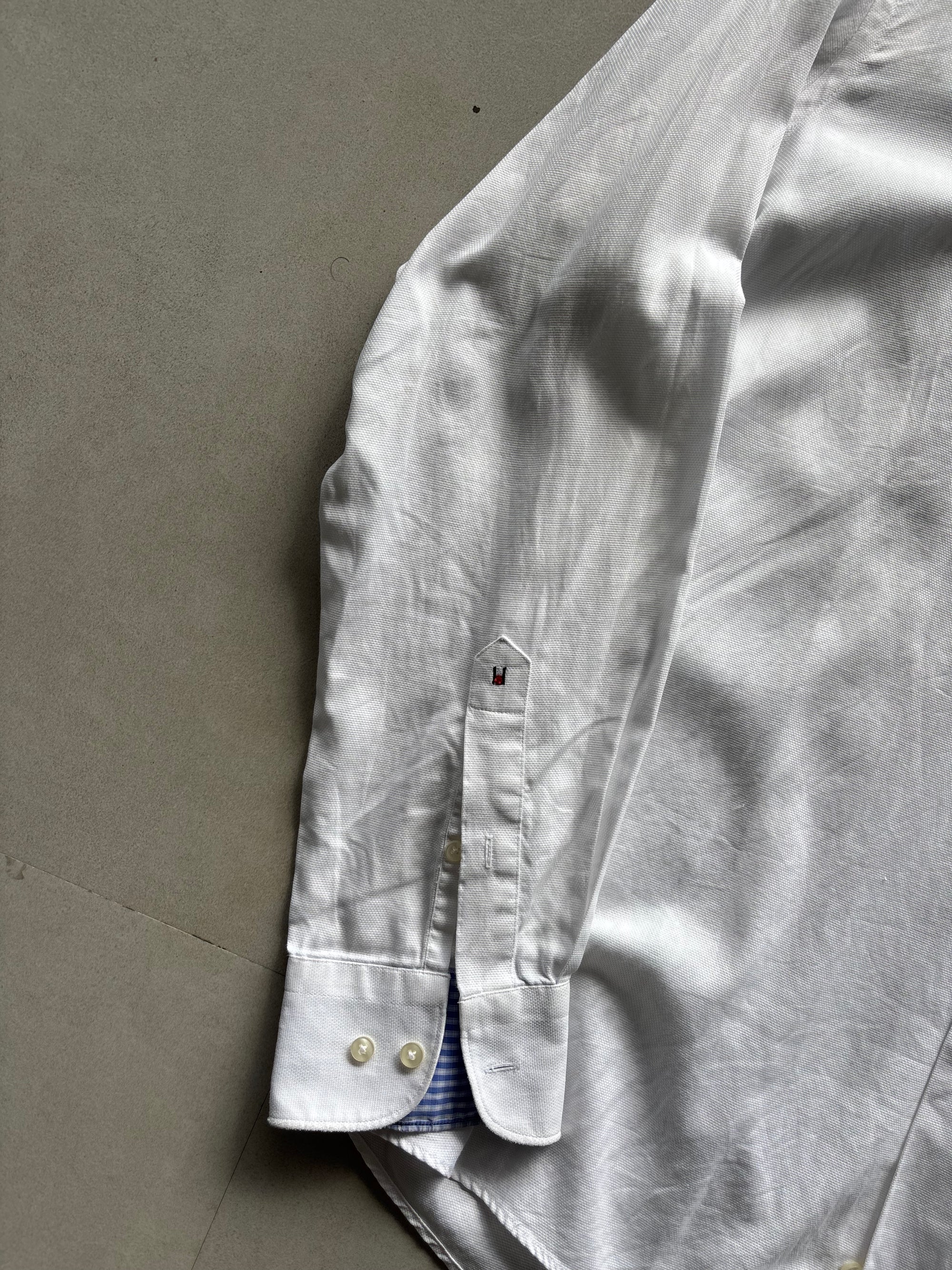TOMMY HILFIGER WHITE FITTED SHIRT - L