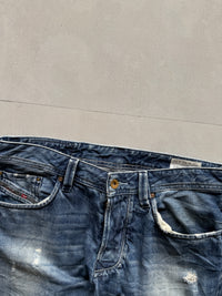 DIESEL INDUSTRY SCRATCHED HEAVY DENIM - M