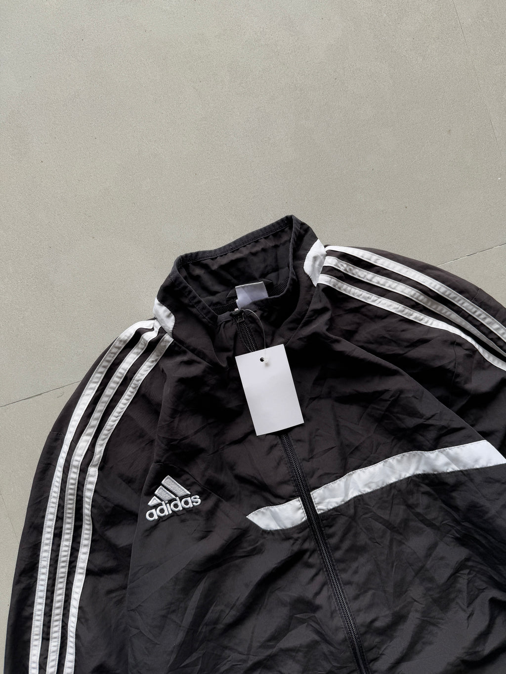 ADIDAS BLACK STRIPED JACKET - XL