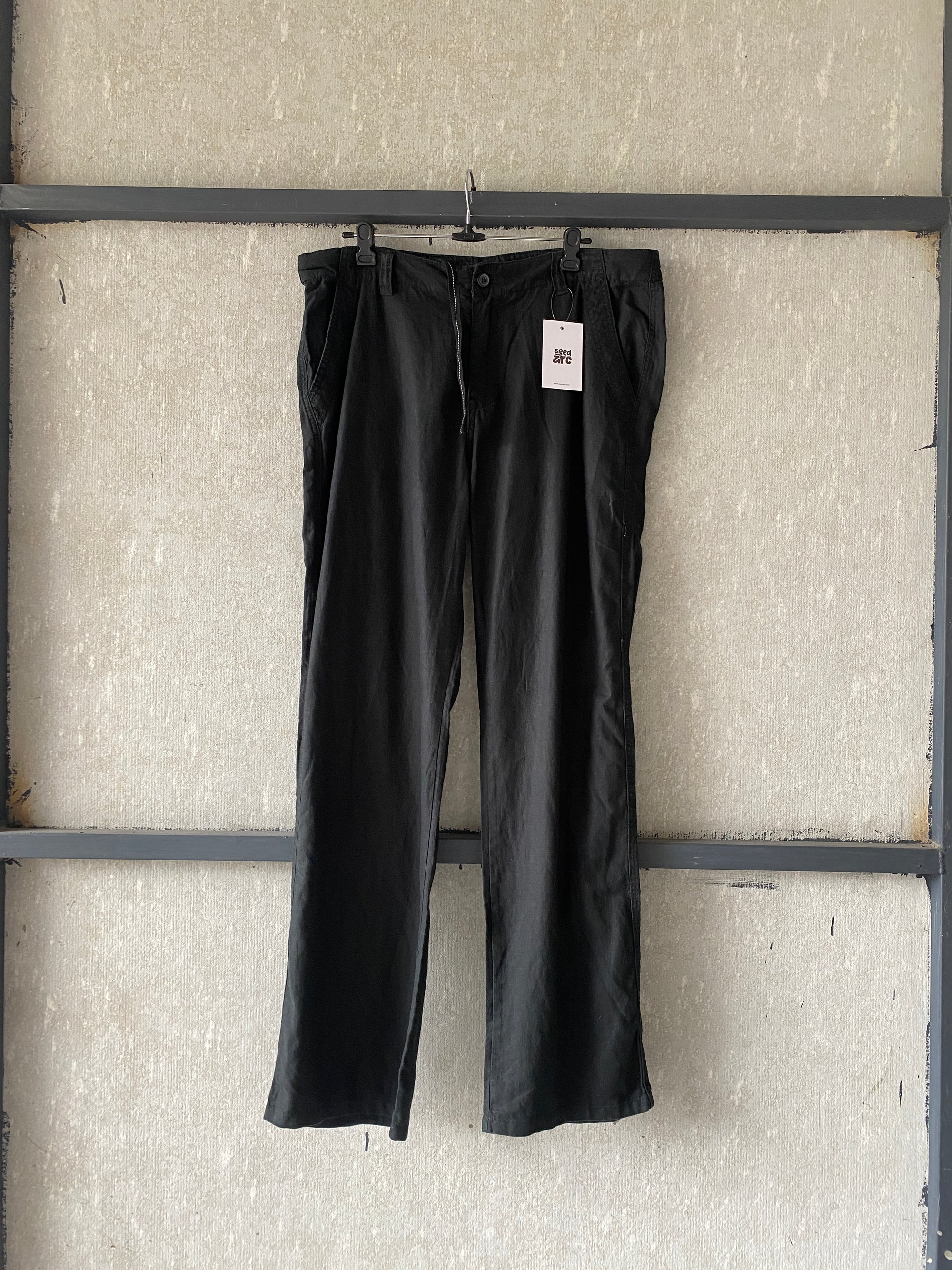 BAGGY BLACK LINEN PANT - M
