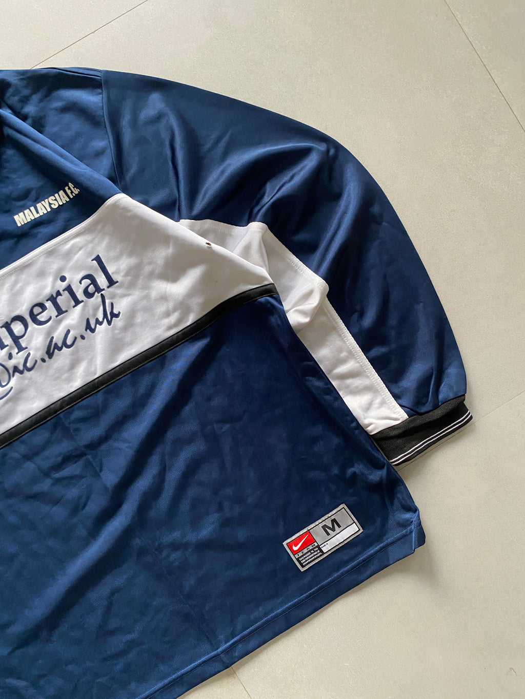 90s NIKE FULL SLEEVE JERSEY - M