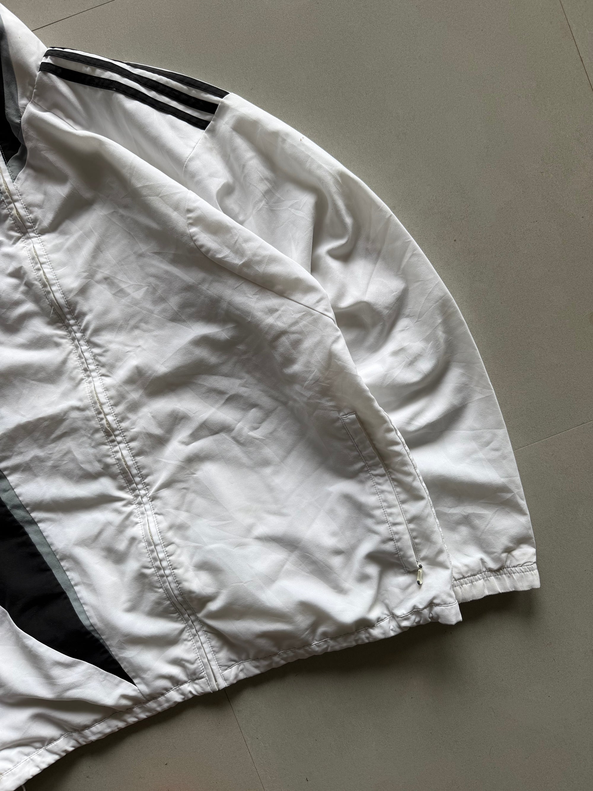VINTAGE ADIDAS STRIPED JACKET - M