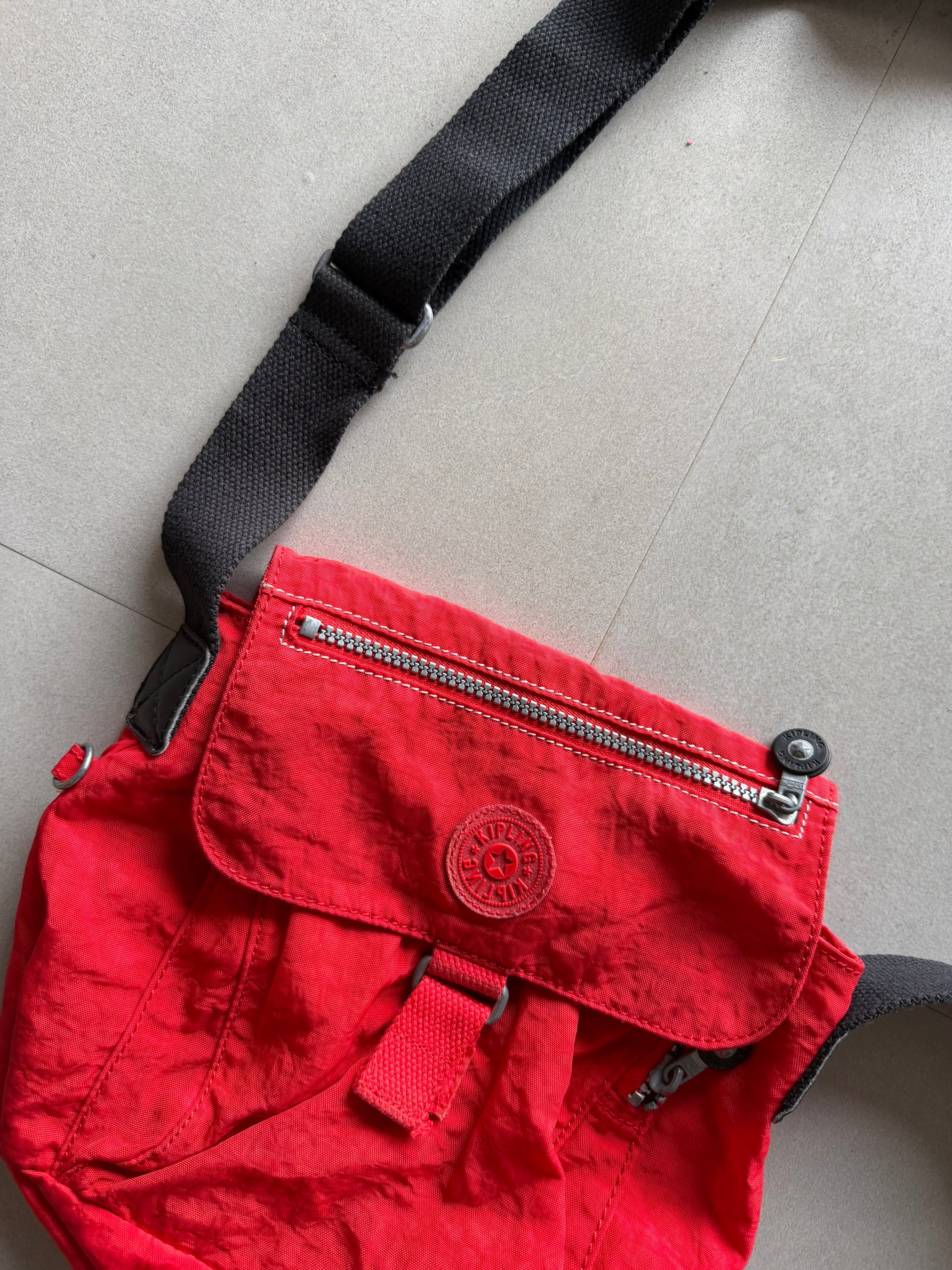 KIPLING SLING BAG
