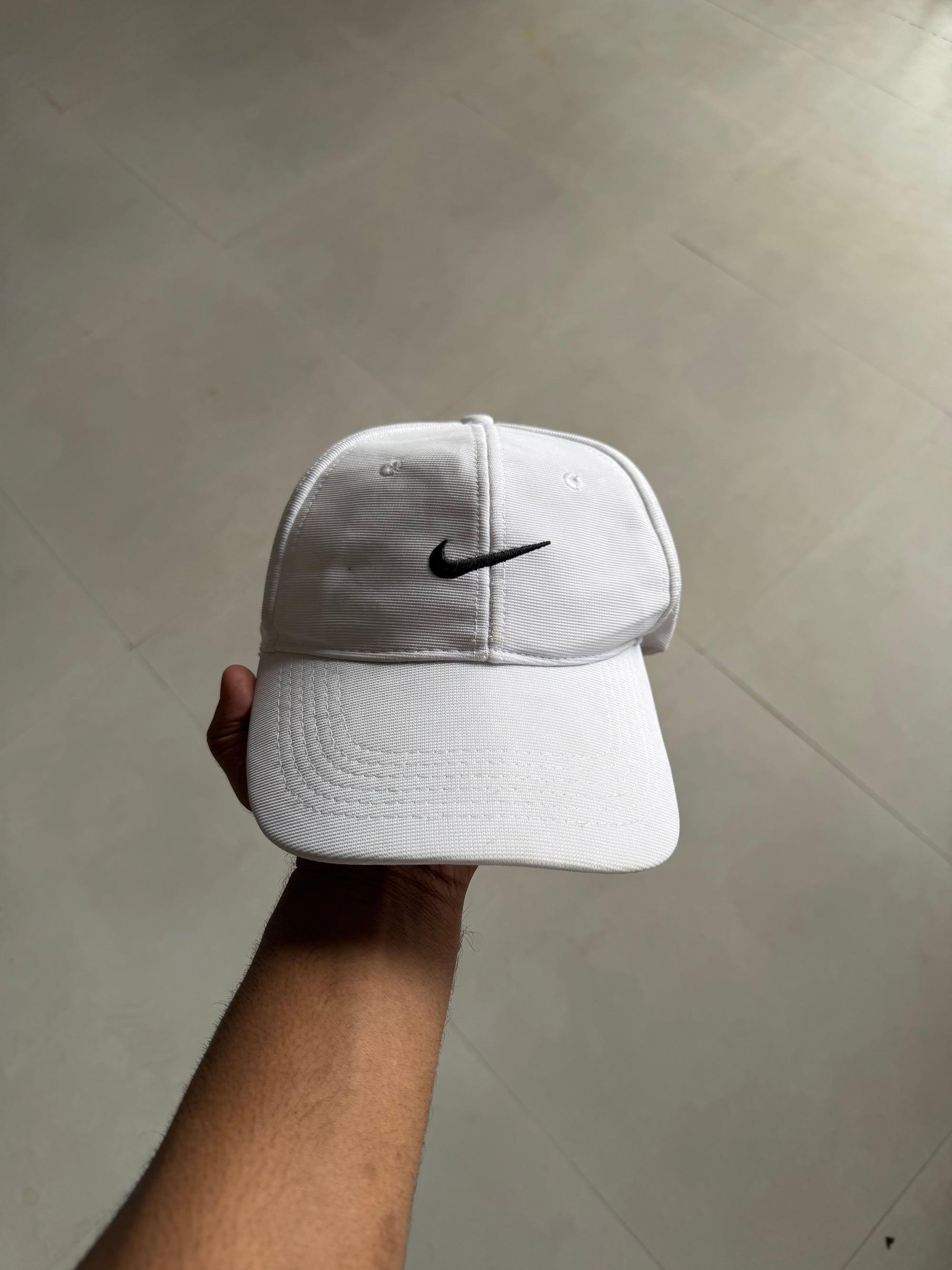NIKE SOLID CAP