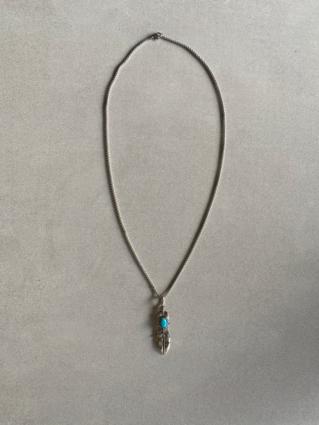 FEATHER PENDANT CHAIN