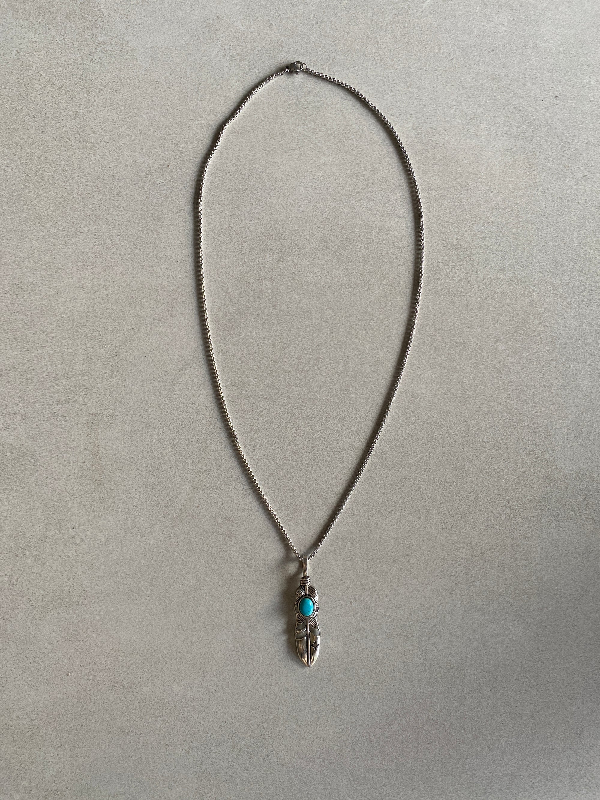 FEATHER PENDANT CHAIN