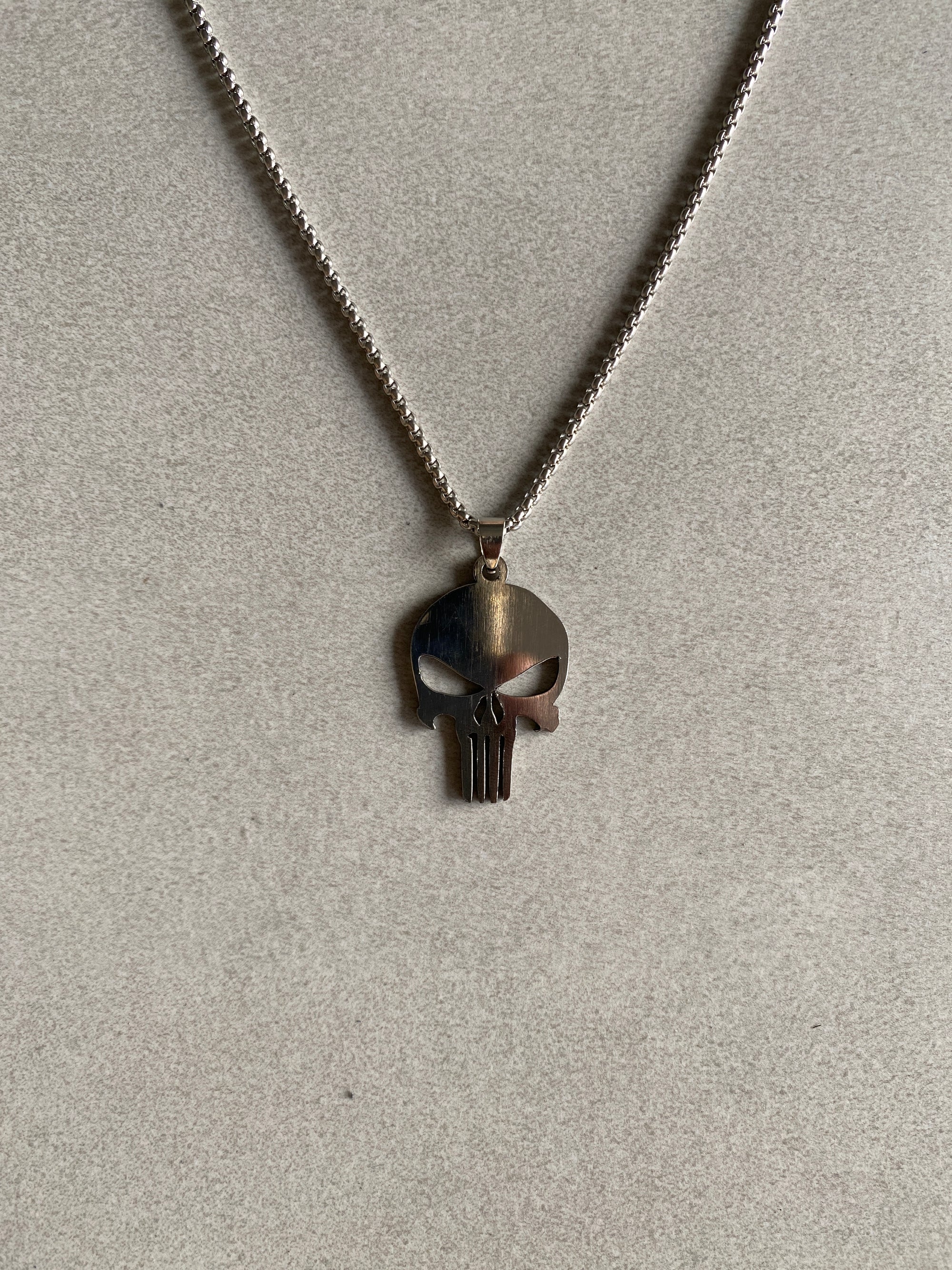 PUNISHER SKULL PENDANT CHAIN