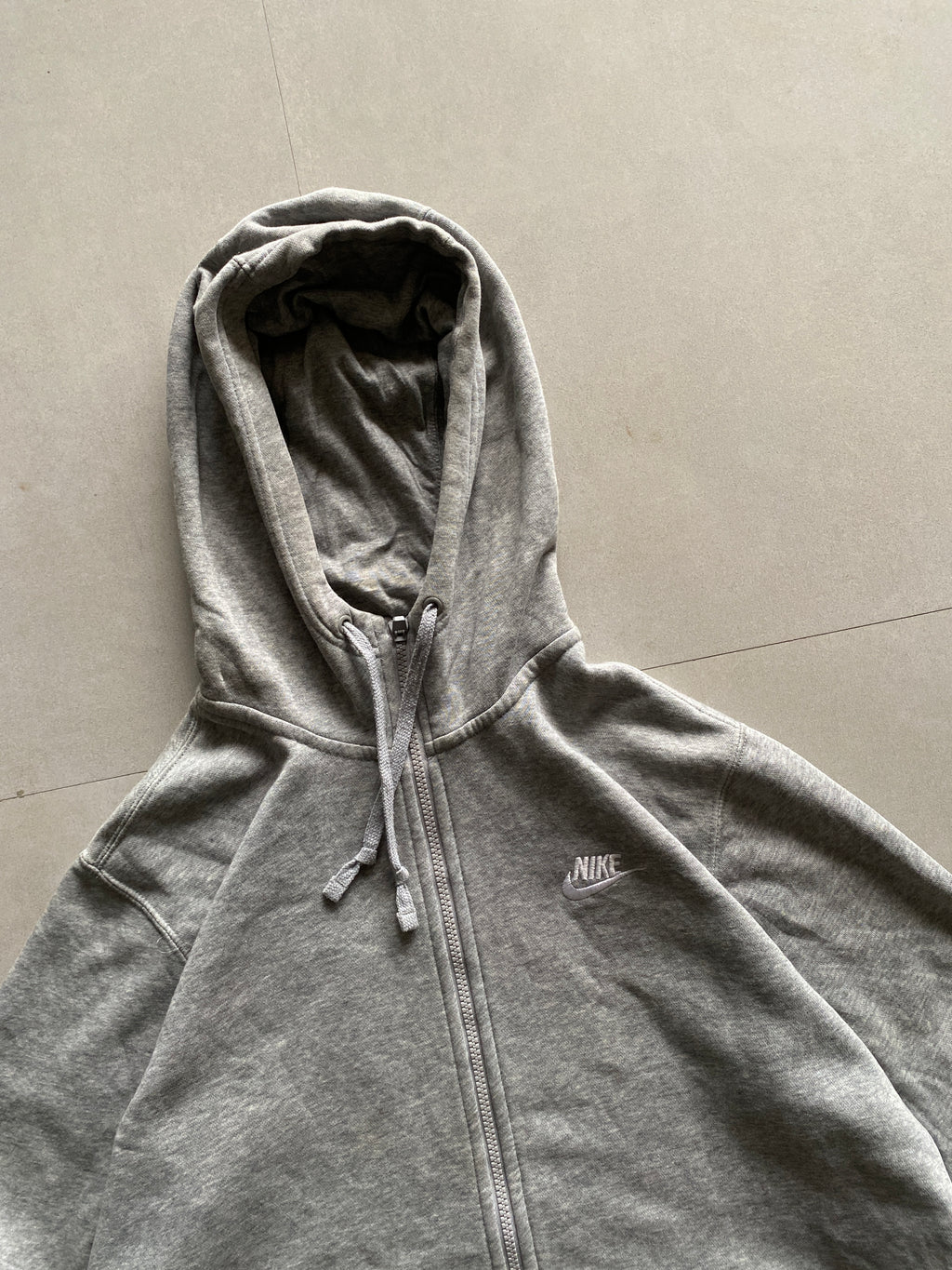 NIKE ZIPPER HOODIE - M