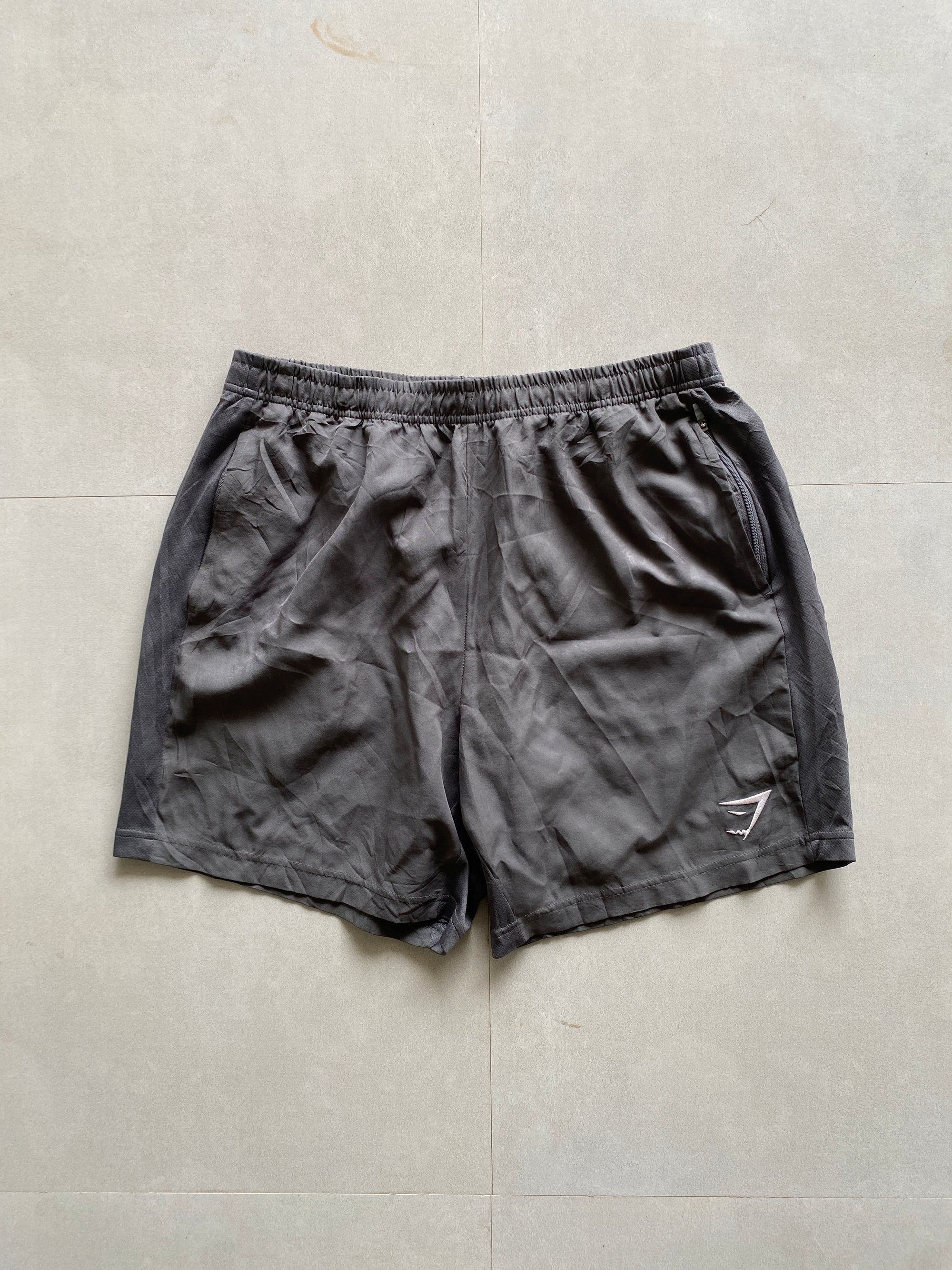 GYM SHARK SHORTS - XL