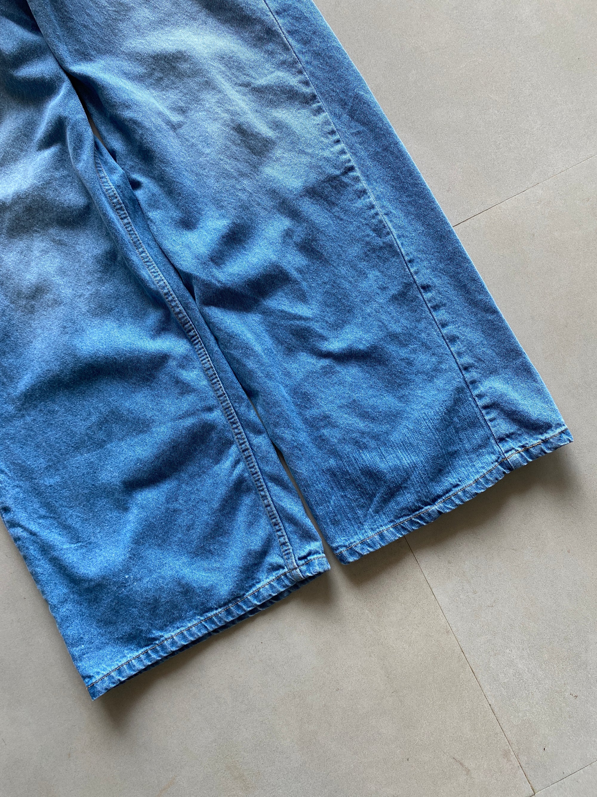 B43 BAGGY WIDE LEG DENIM - M