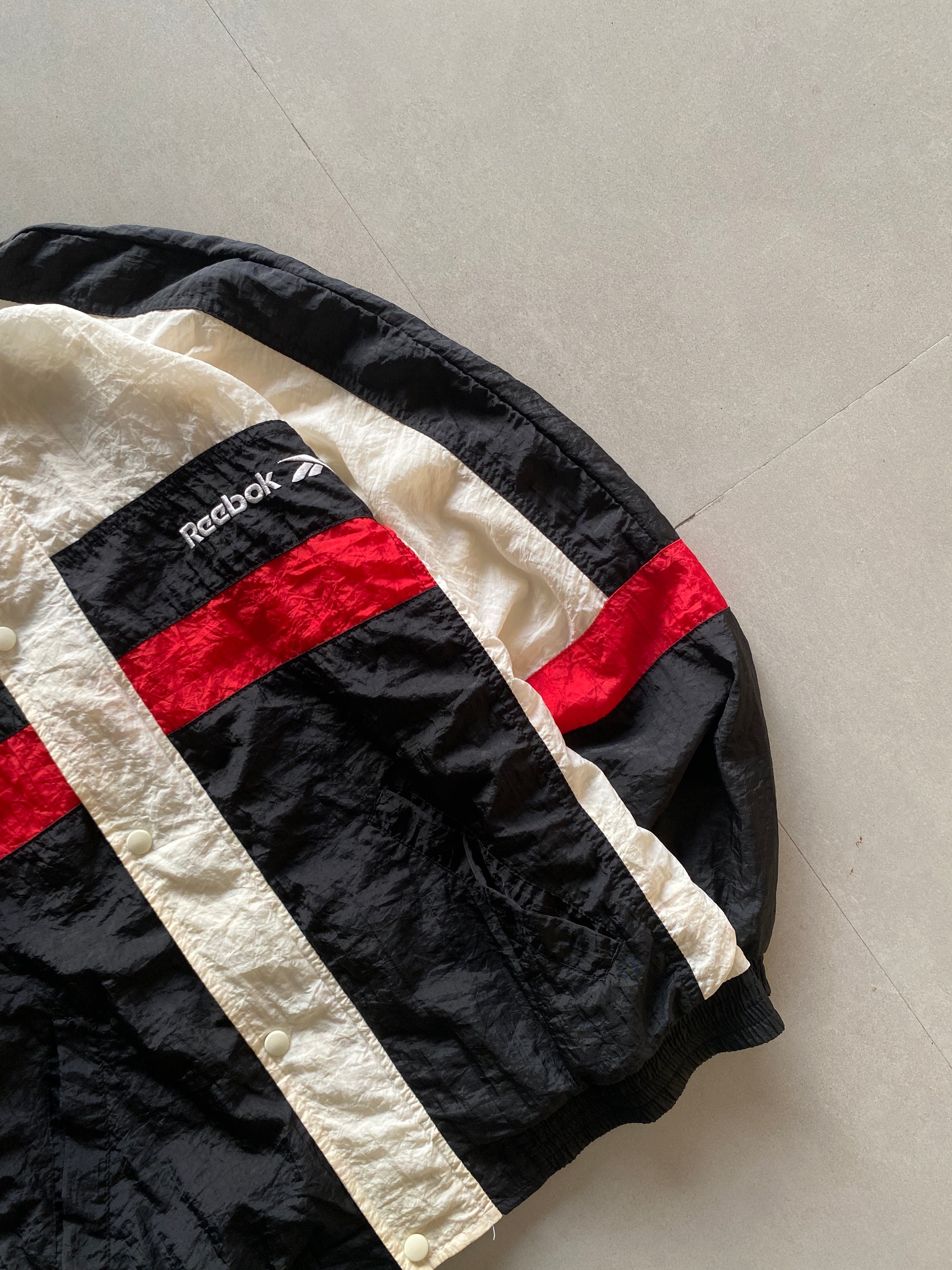 VINTAGE REEBOK JACKET - M