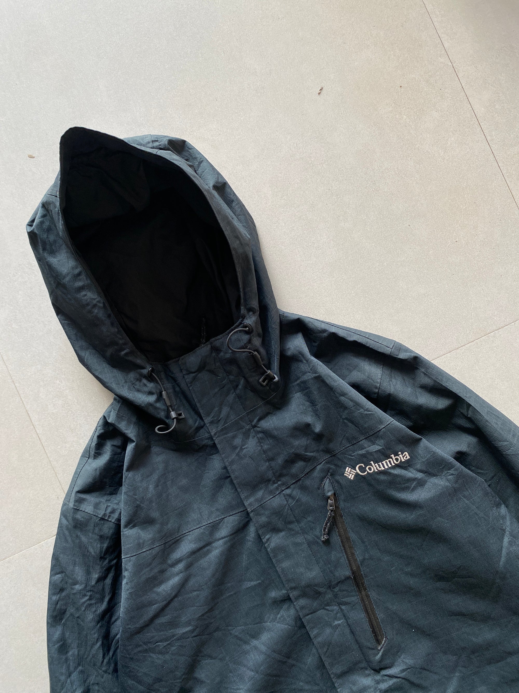 COLUMBIA HOODED JACKET - L