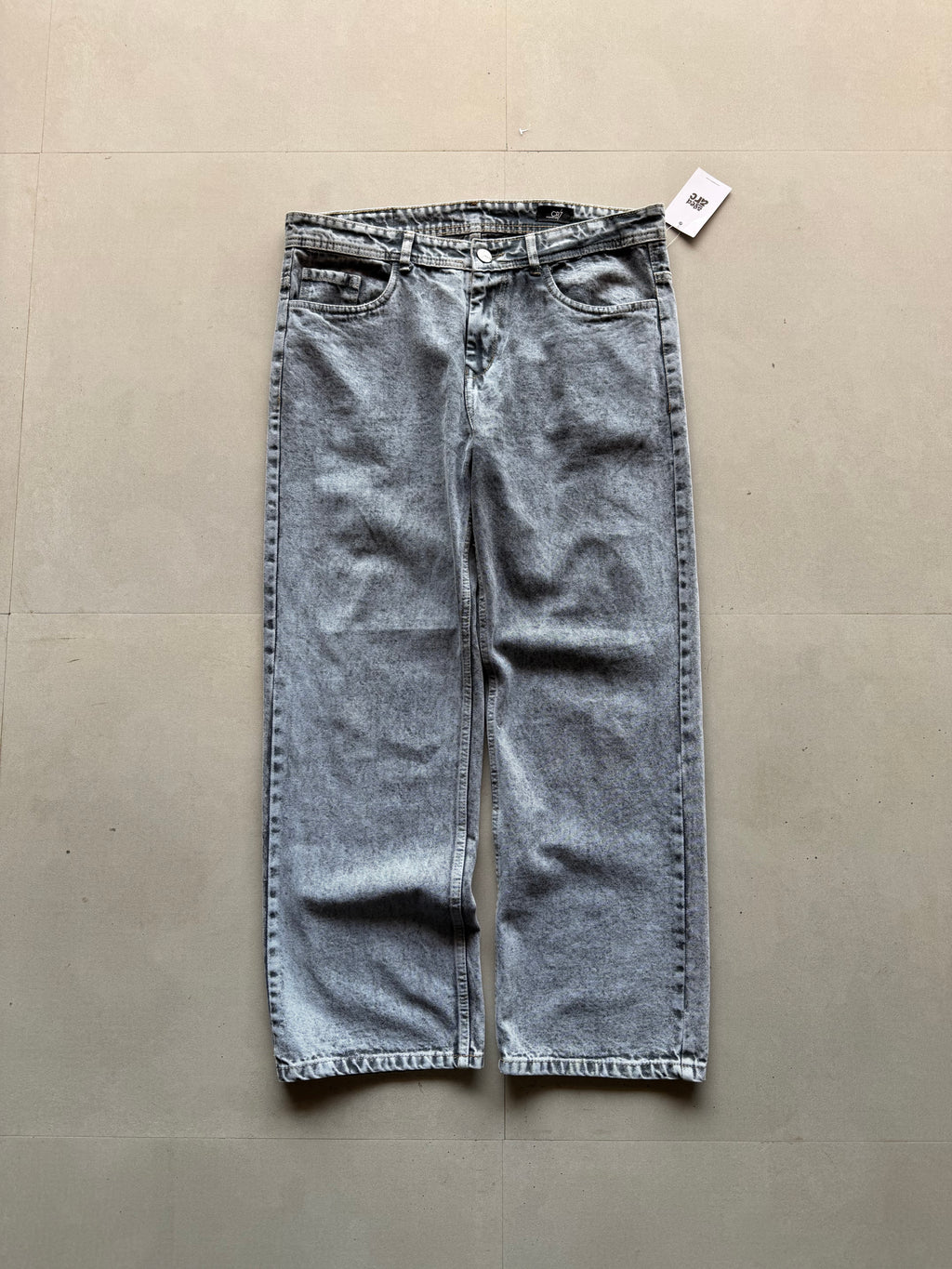 B82 STRIGHT FIT DENIM - L