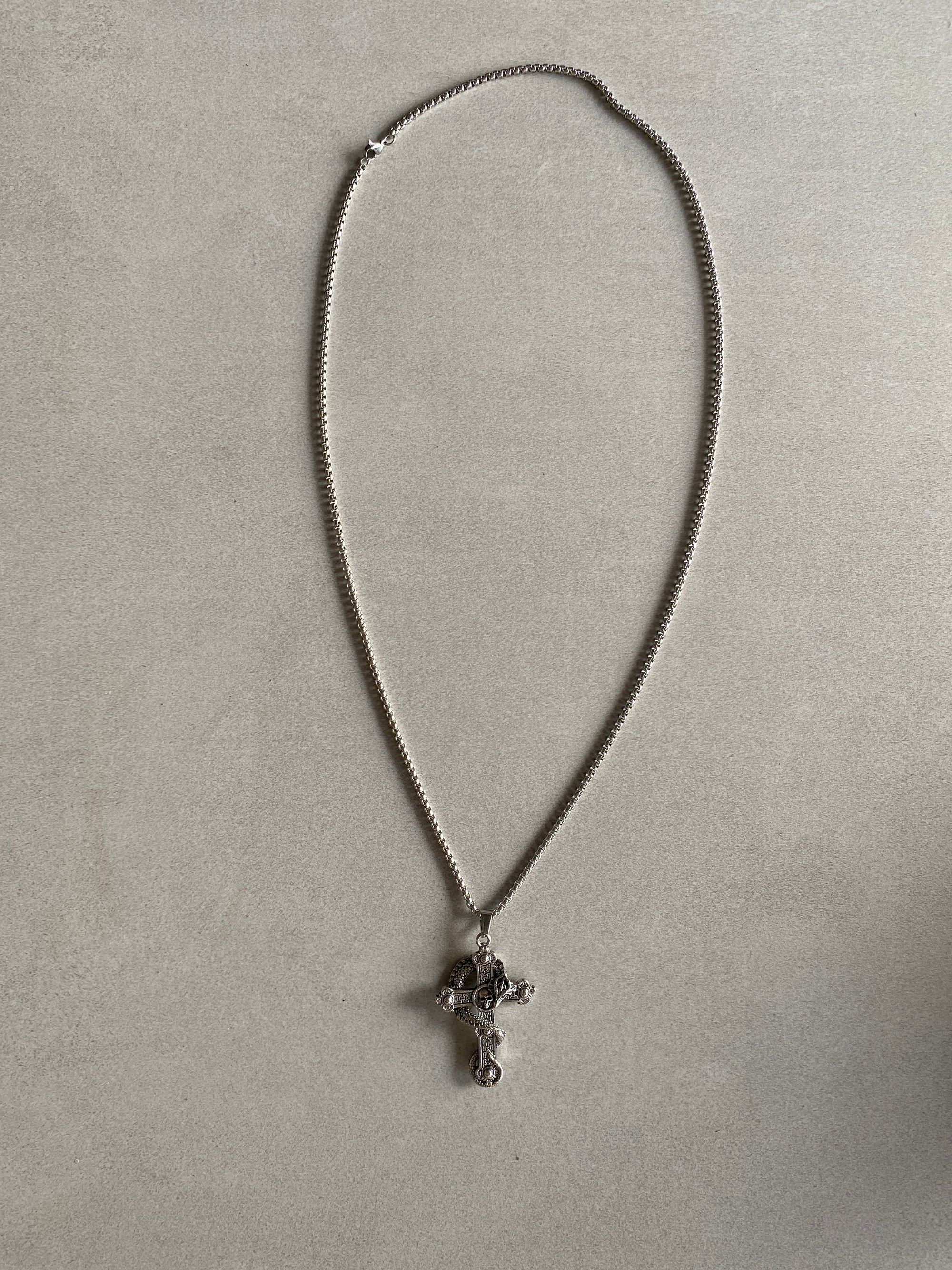 SKULL AND SERPENT PENDANT CHAIN