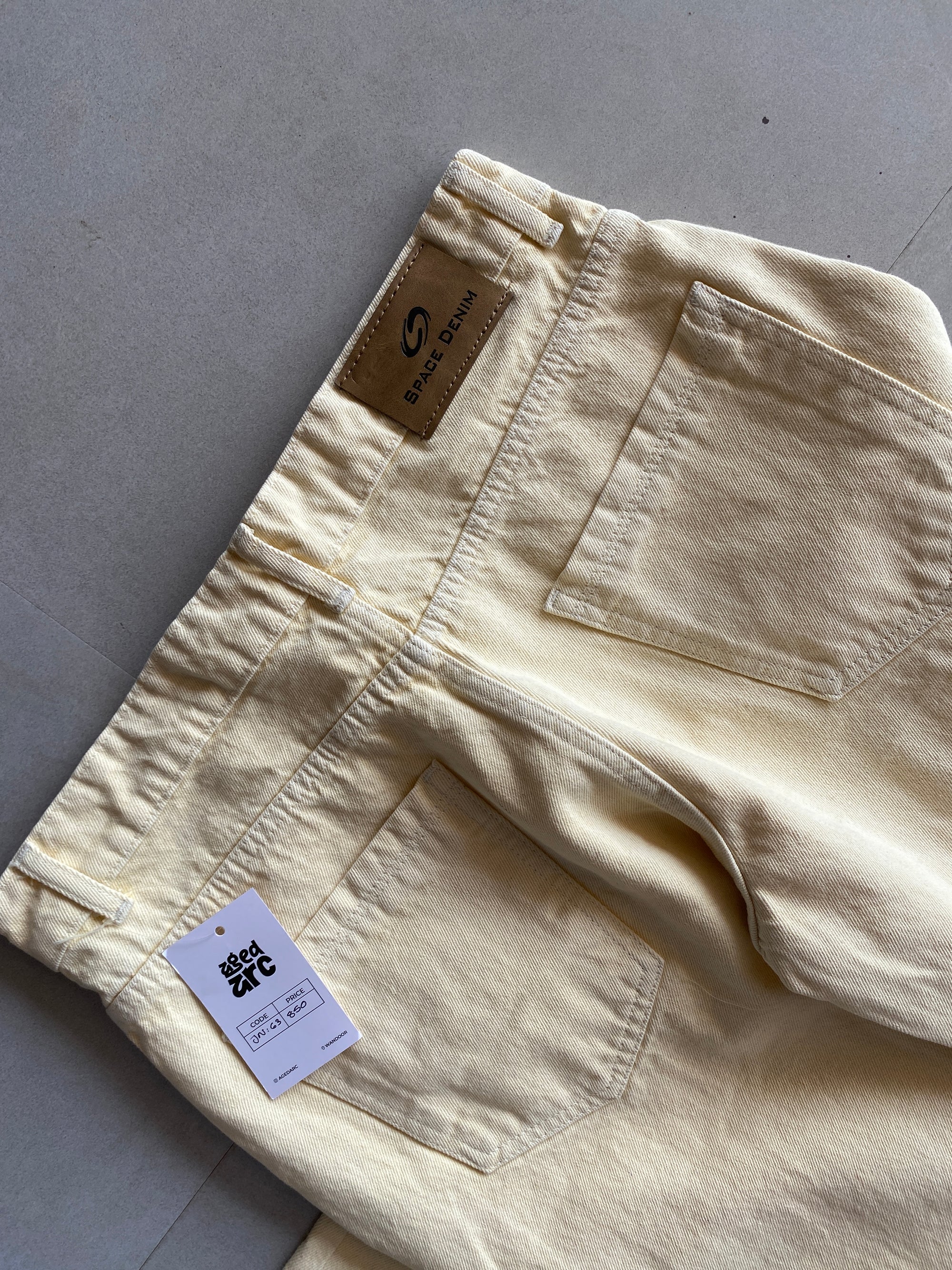STRIGHT FIT DENIM - M