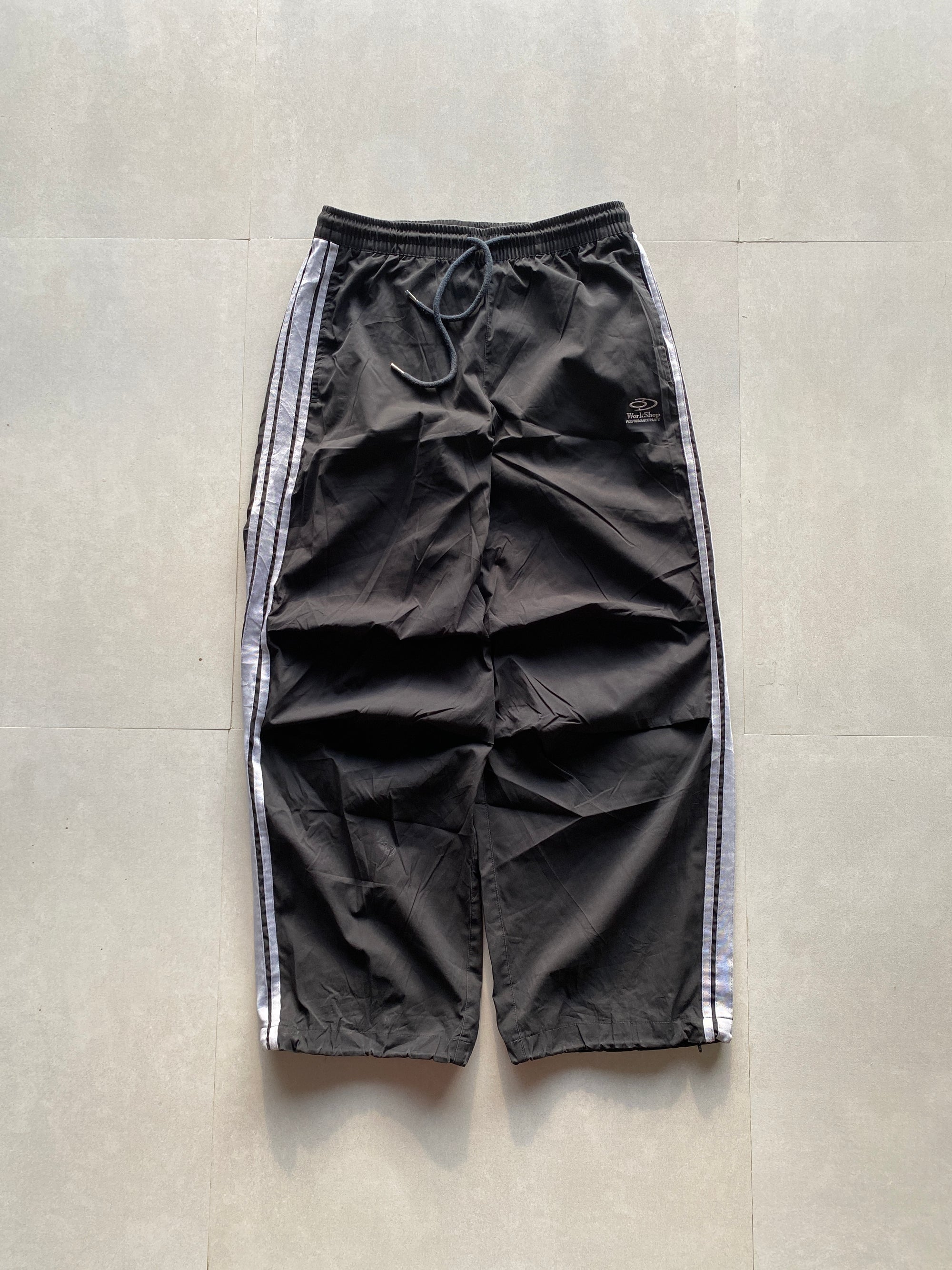 ADIDAS STRIPED TRACK PANT - M