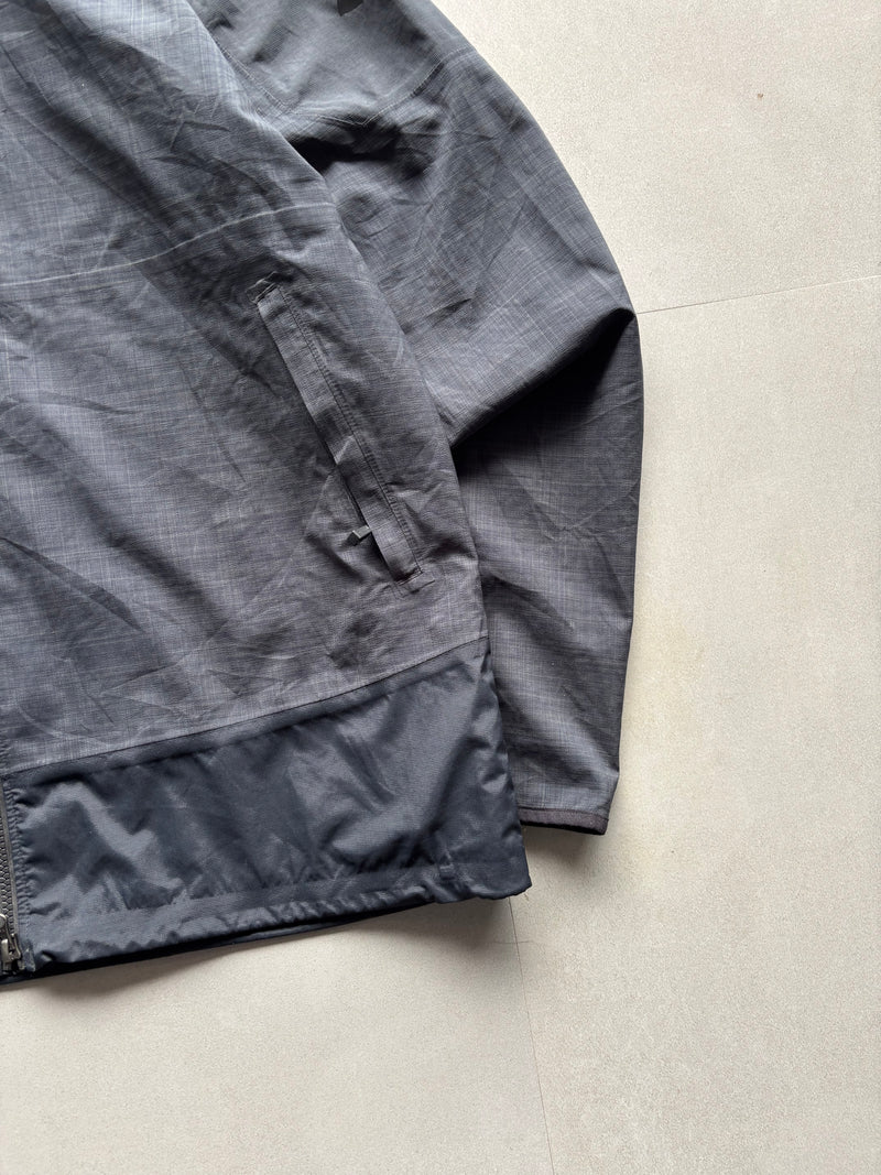 UNDER ARMOUR JACKET - XL