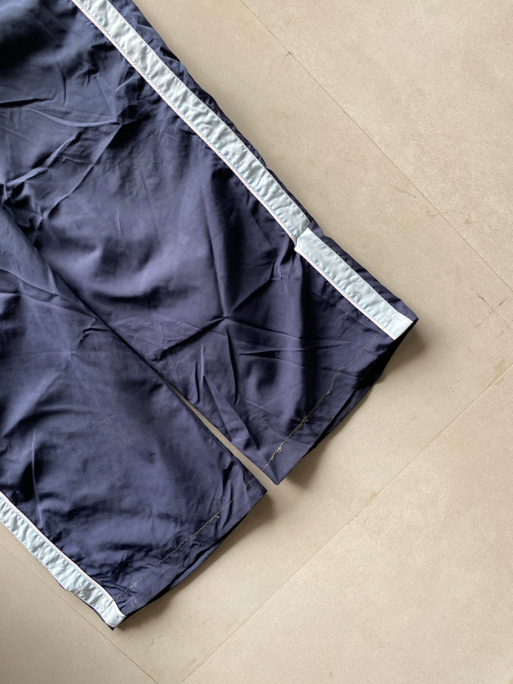 ADIDAS BAGGY TRACK PANT - M