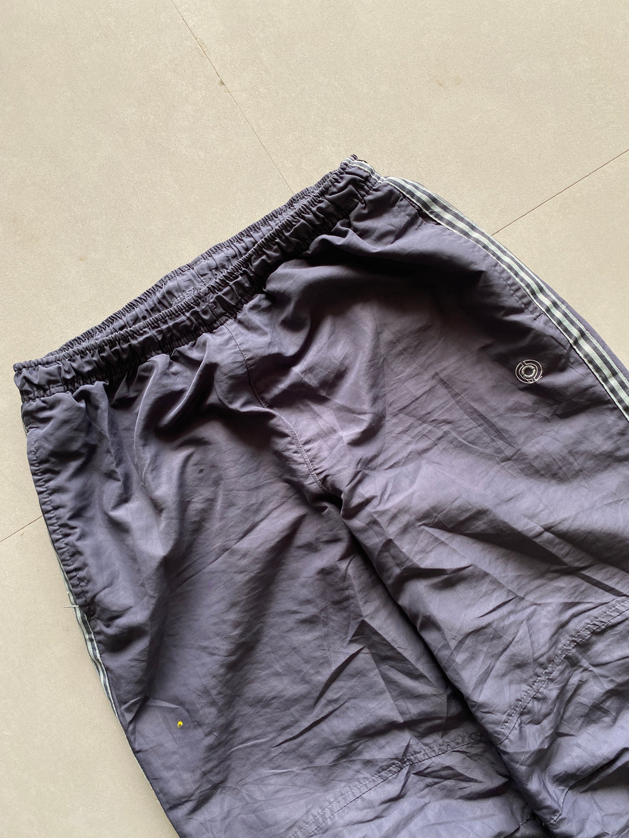 BAGGY TRACK PANT - M