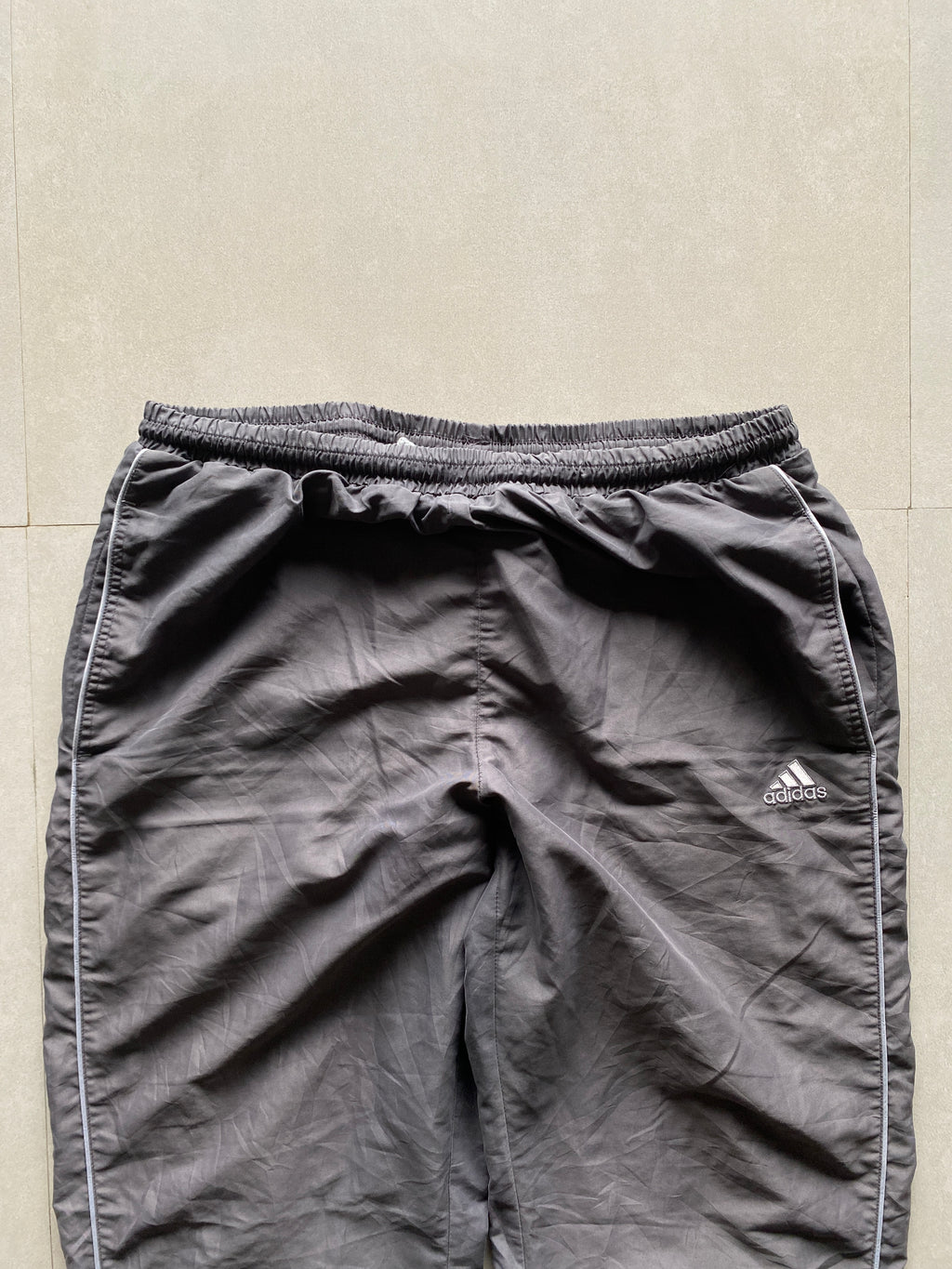 ADIDAS BAGGY TRACK PANT - L