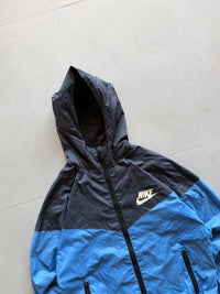 NIKE HOODED JACKET - M