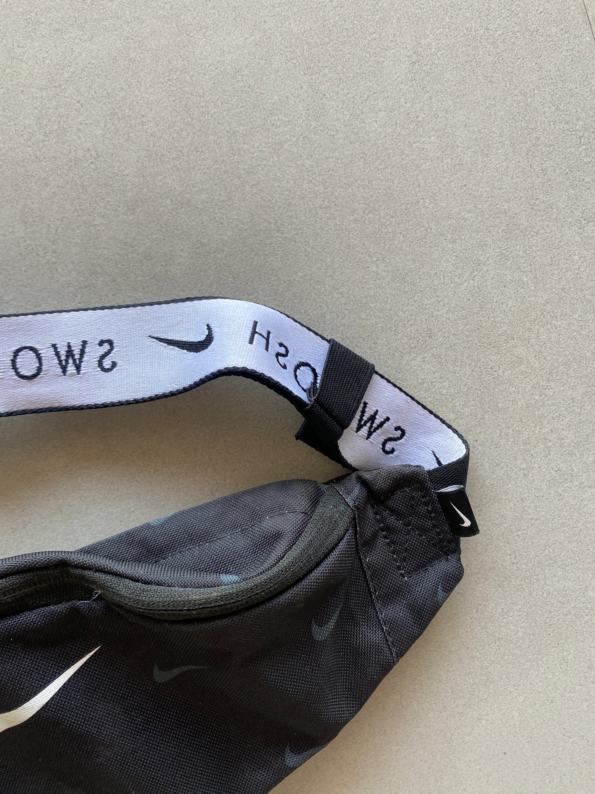 NIKE MULTI SWOOSH FANNY PACK