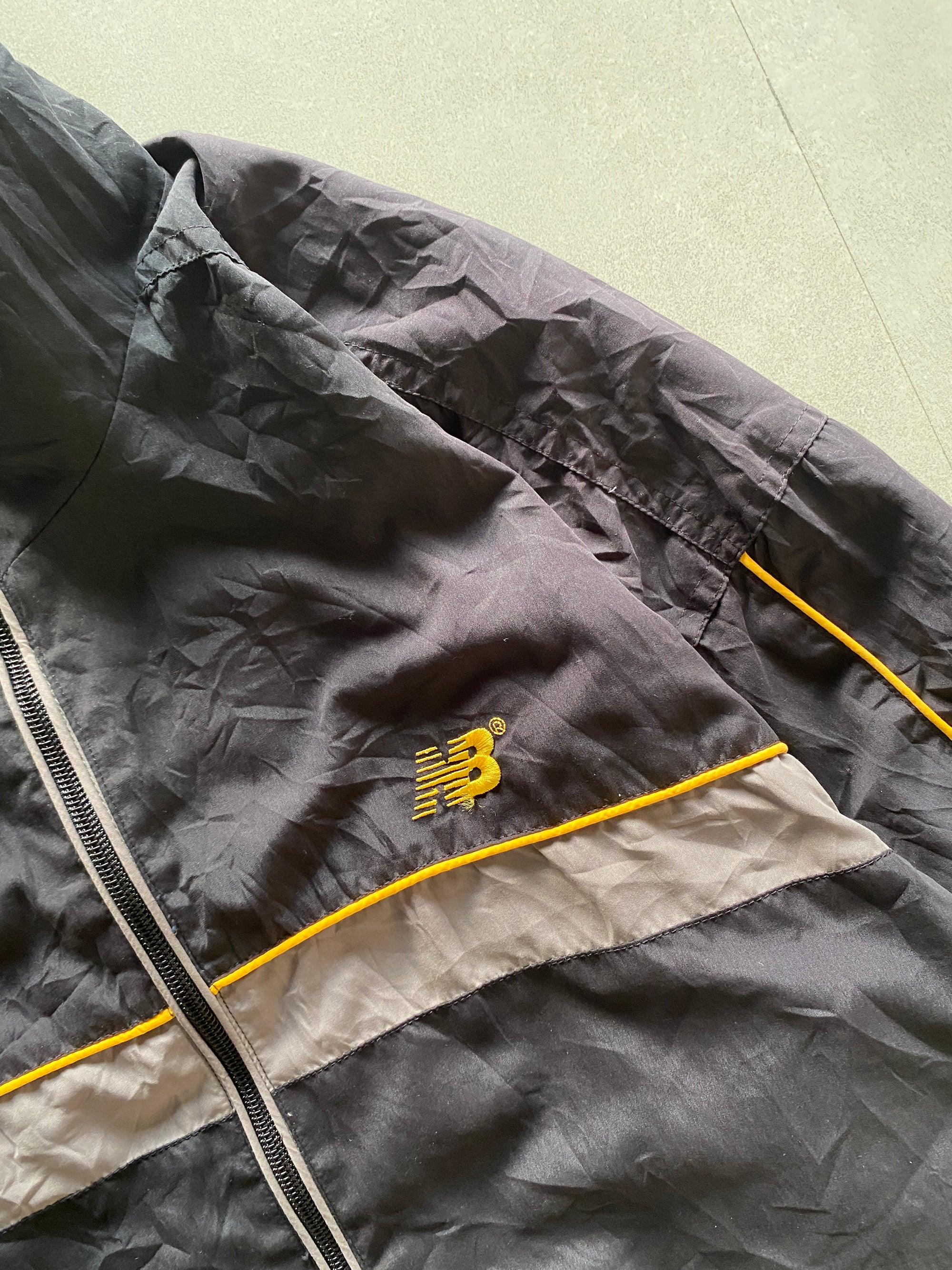 VINTAGE NEW BALANCE JACKET - XL