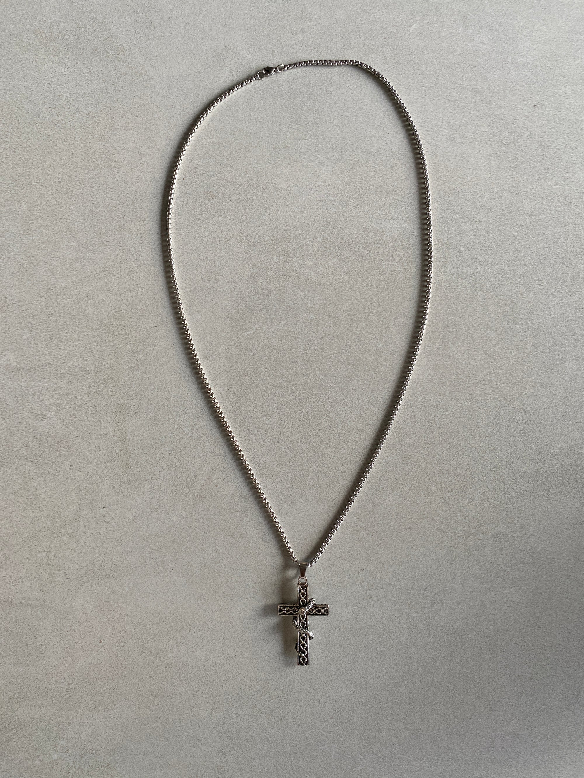 SNAKE CROSS PENDANT CHAIN
