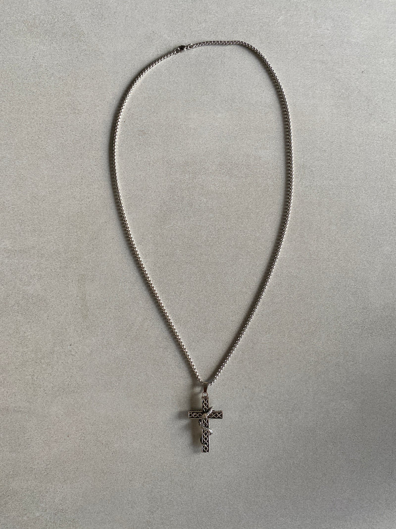 SNAKE CROSS PENDANT CHAIN