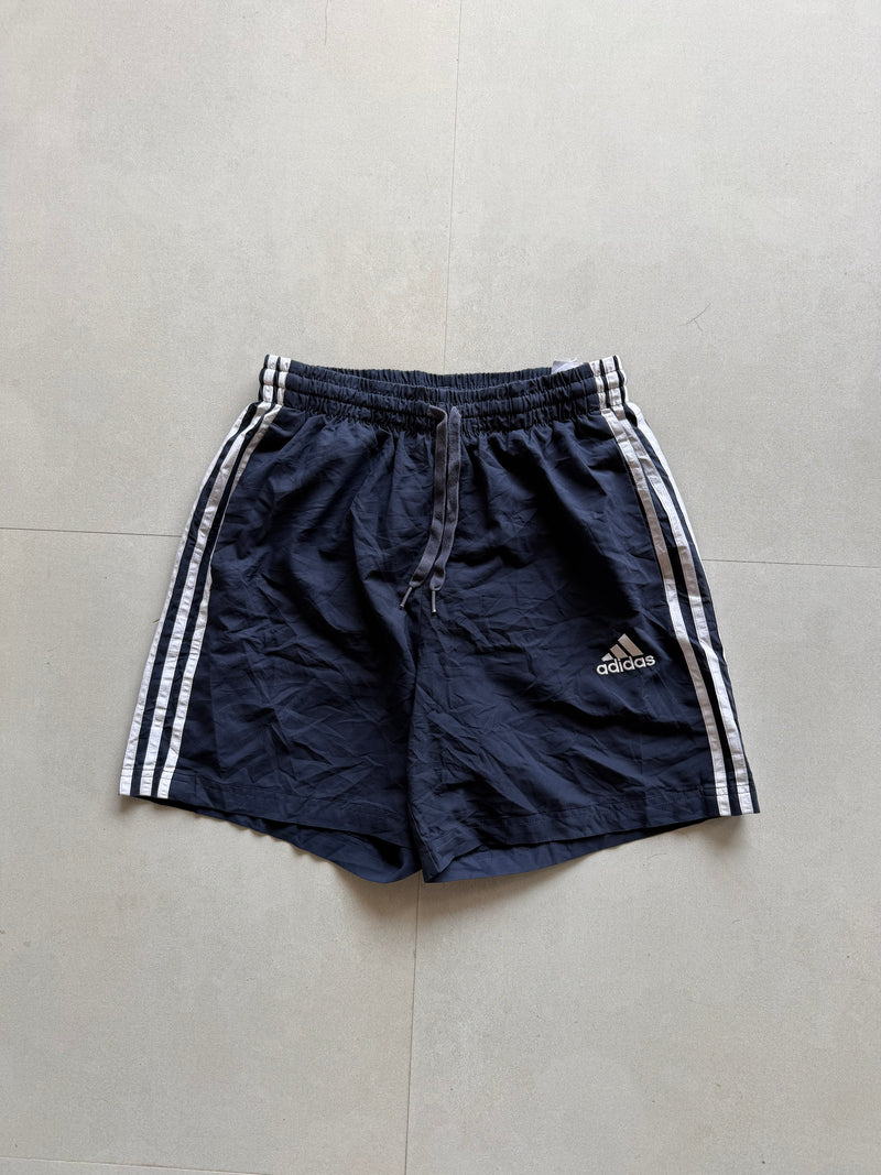 ADIDAS STRIPED SHORTS - M