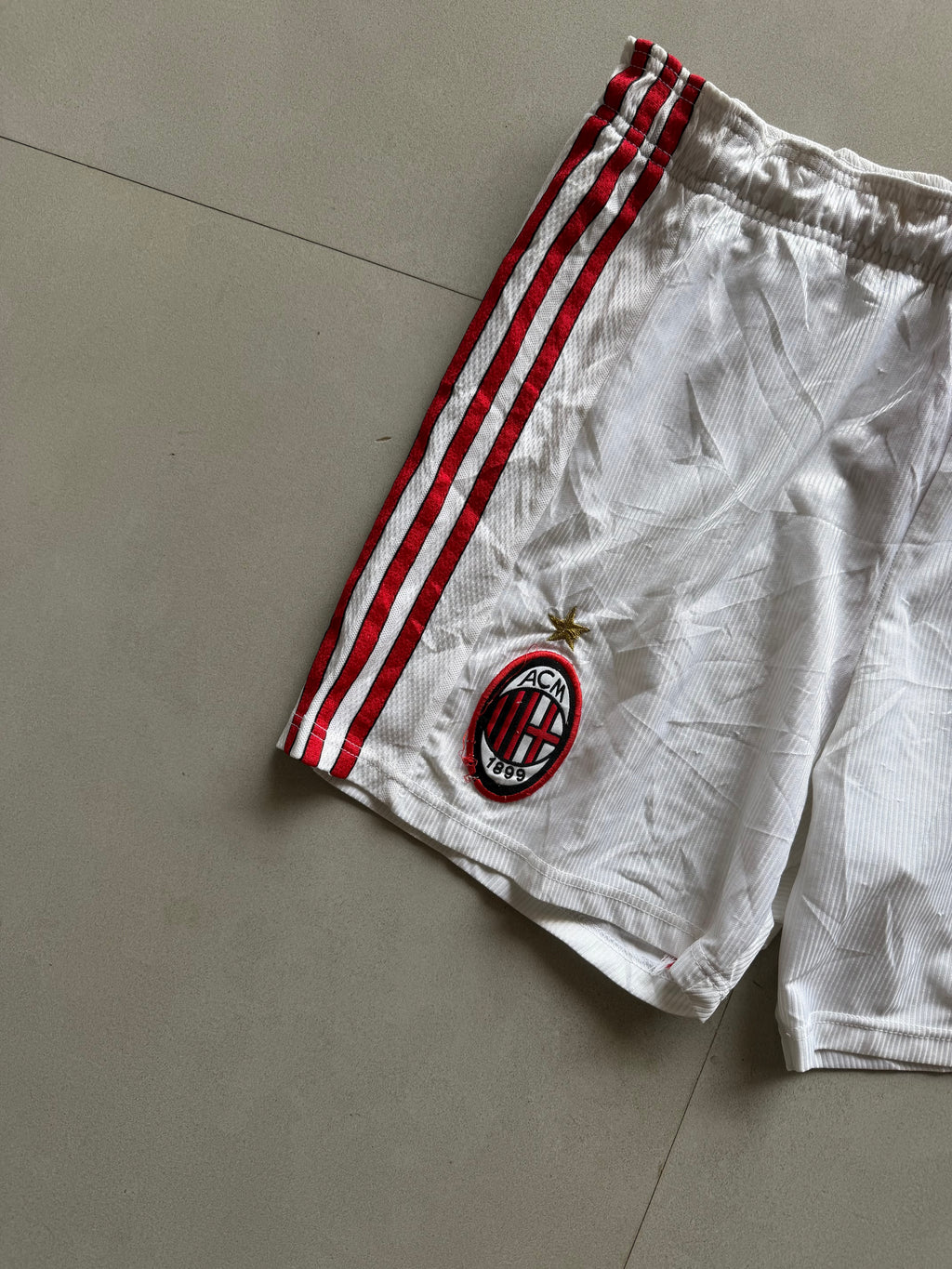 90S ADIDAS AC MILAN SHORTS - M
