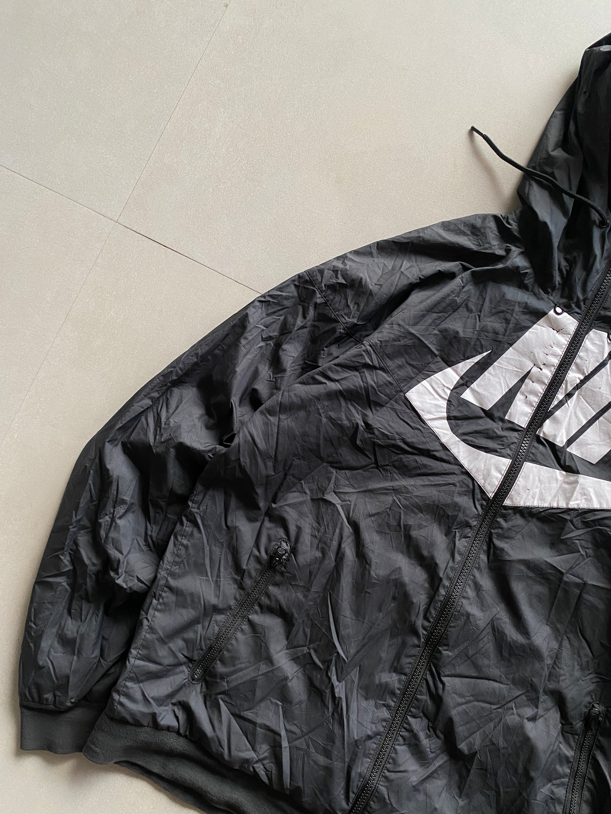 NIKE BIG LOGO JACKET - L