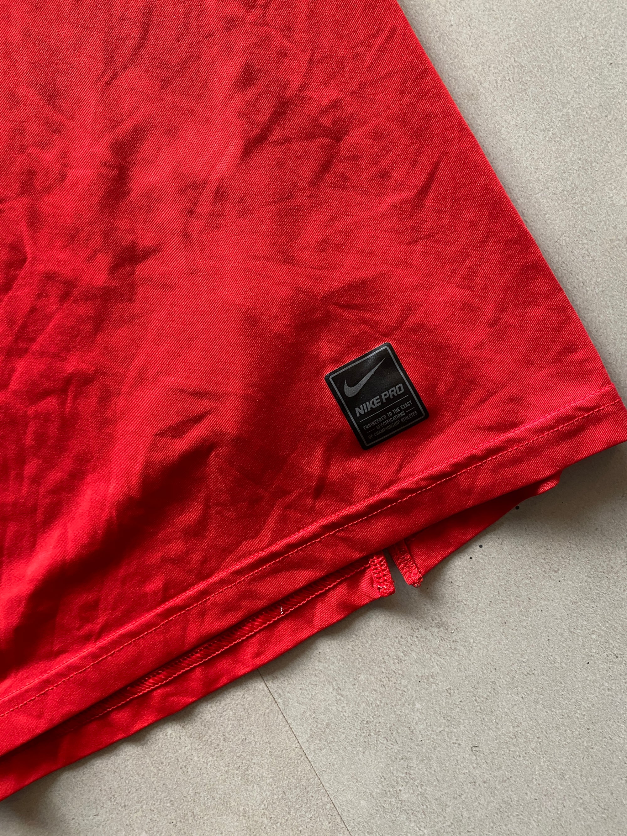 NIKE PRO COMPRESSION TEE - S