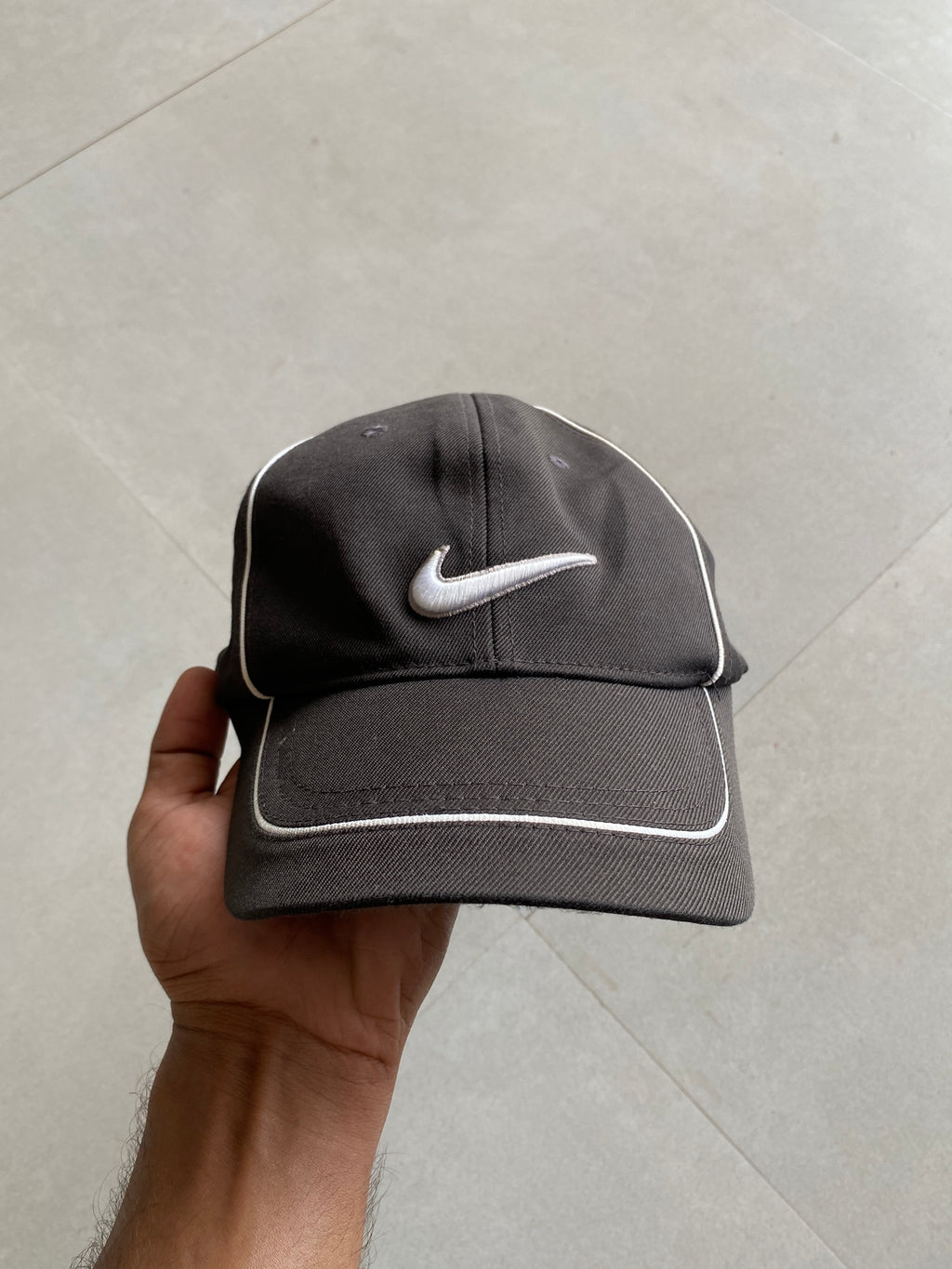 VINTAGE NIKE CAP