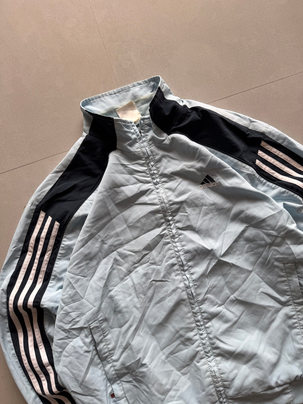 VINTAGE ADIDAS STRIPED JACKET - L