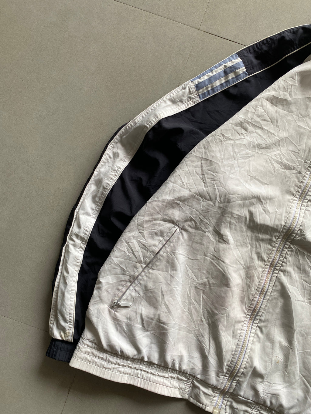 VINTAGE ADIDAS JACKET - XL