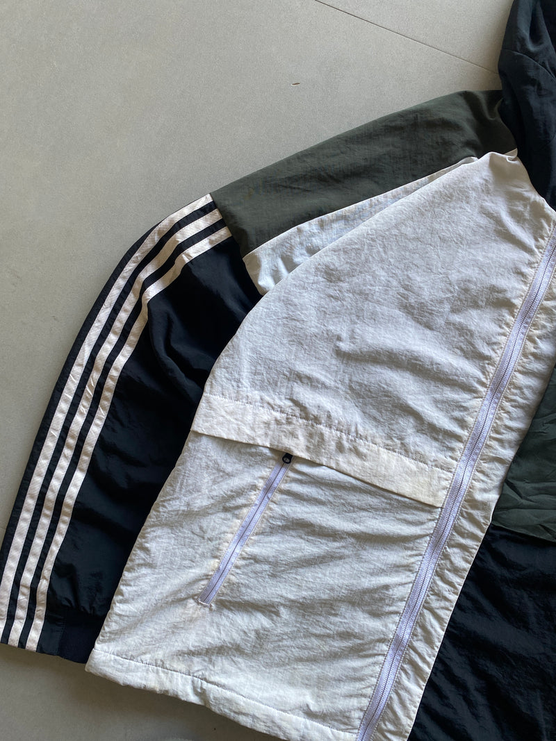 ADIDAS STRIPED JACKET - M