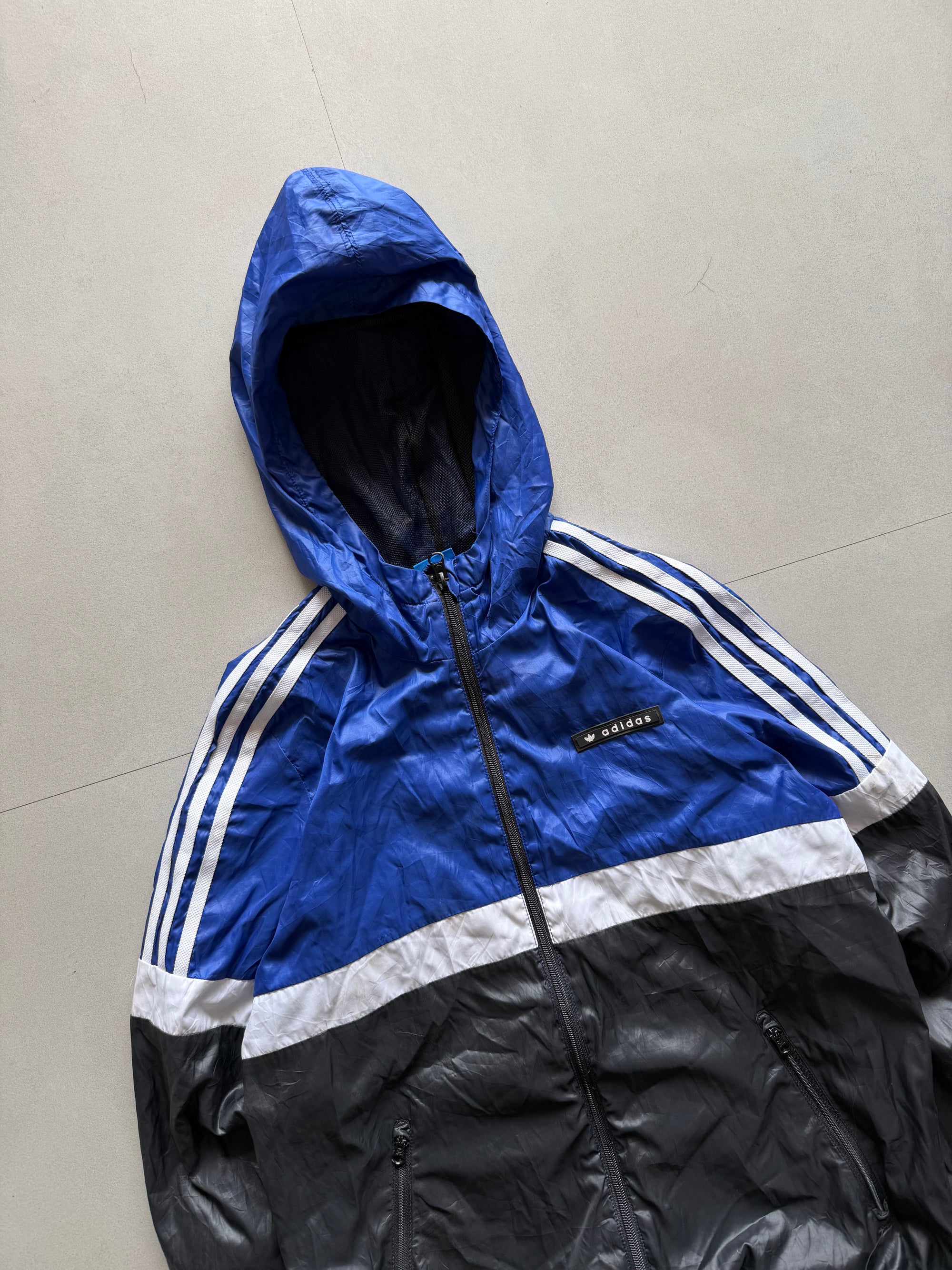 ADIDAS STRIPED HOODED JACKET - M