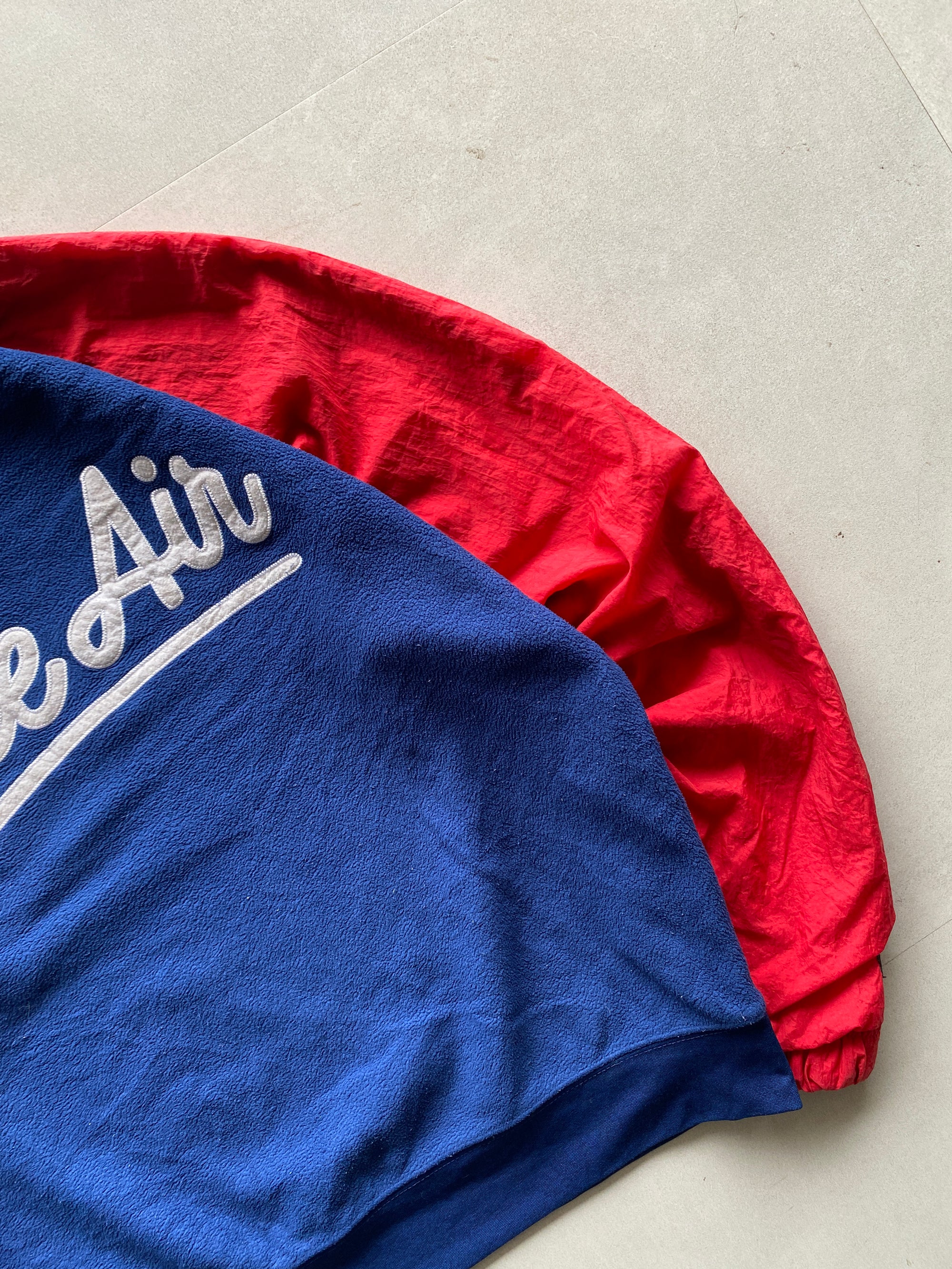 NIKE AIR SWEATER - L